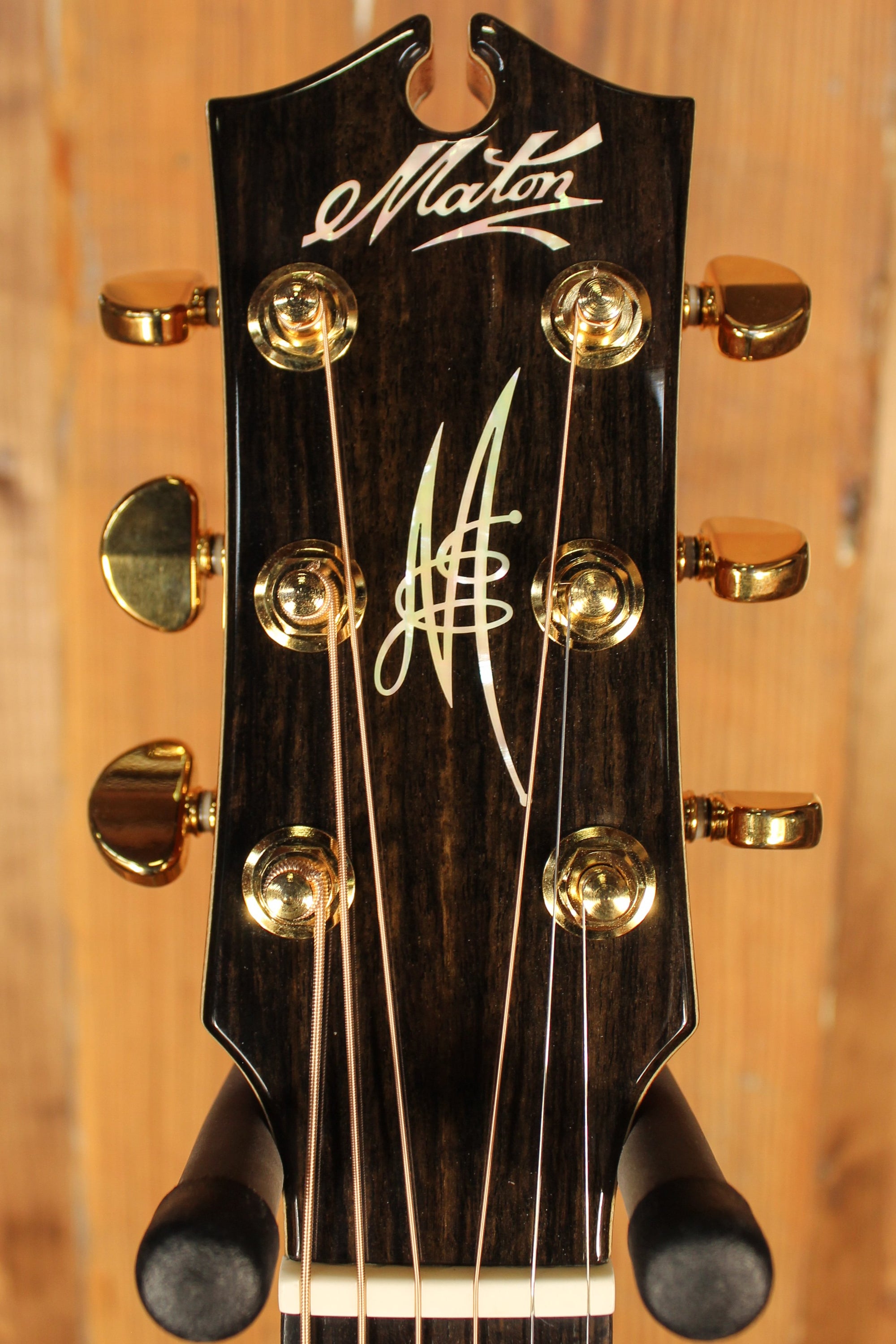 Maton EM100 808 Messiah Series with Sitka and Indian Rosewood  ID-13793 - Artisan Guitars