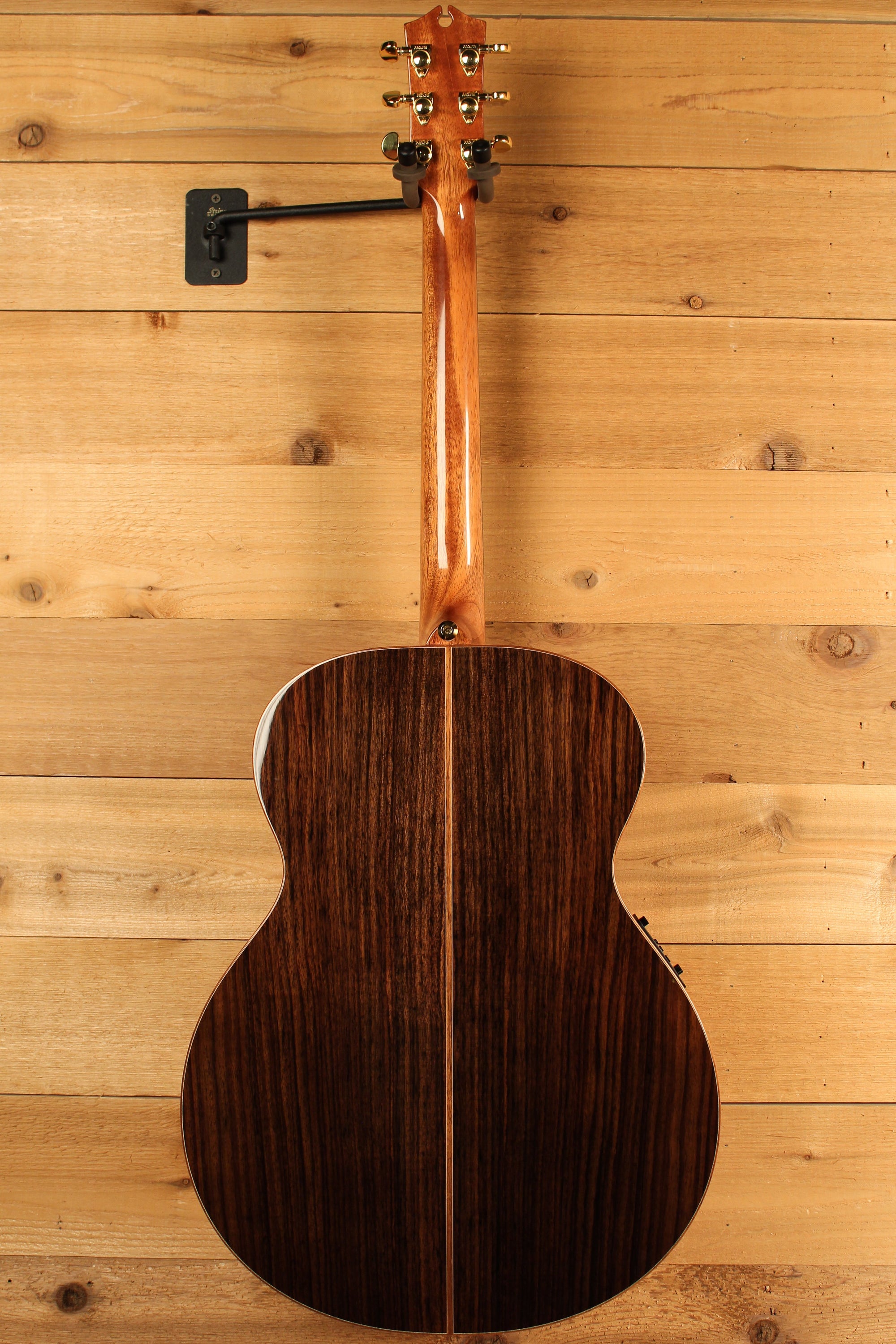 Maton EM100J Jumbo Messiah with Sitka and Indian Rosewood ID-13611 - Artisan Guitars