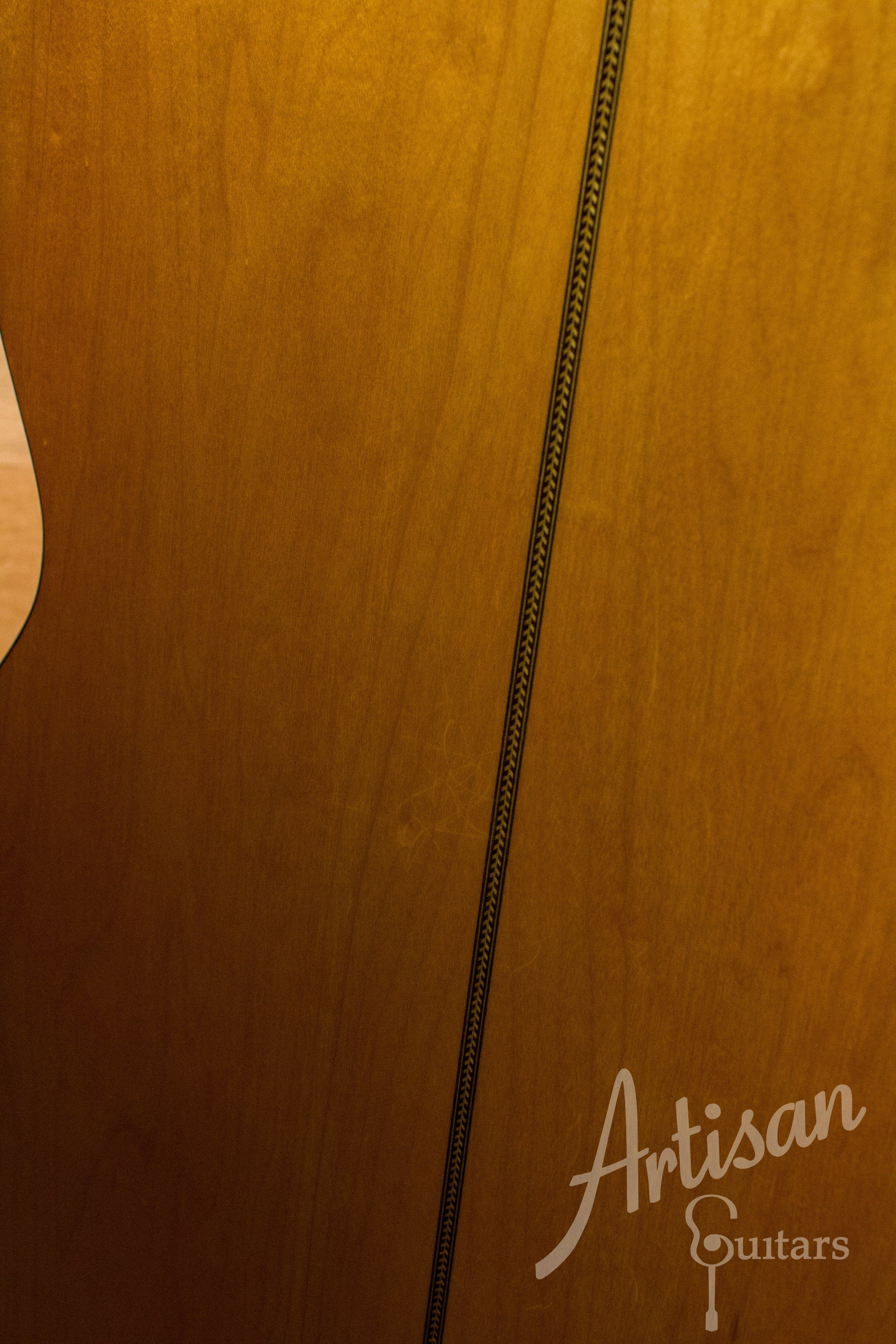 Maton ECJ85 Custom Jumbo Guitar with Sitka Spruce and Rock Maple Pre-Owned 2009 ID-11214 - Artisan Guitars