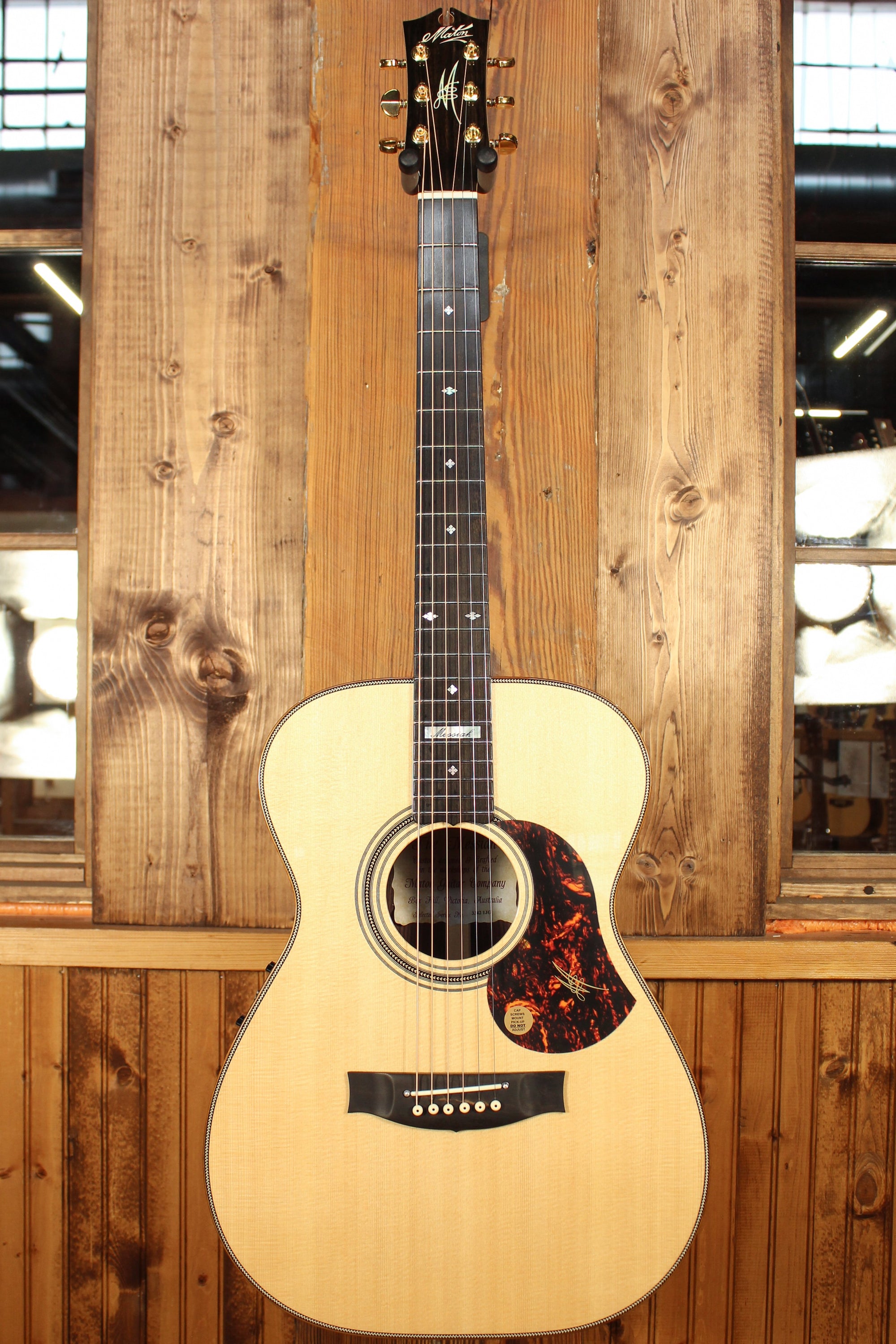 Maton EM100 808 Messiah Series with Sitka and Indian Rosewood  ID-13793 - Artisan Guitars