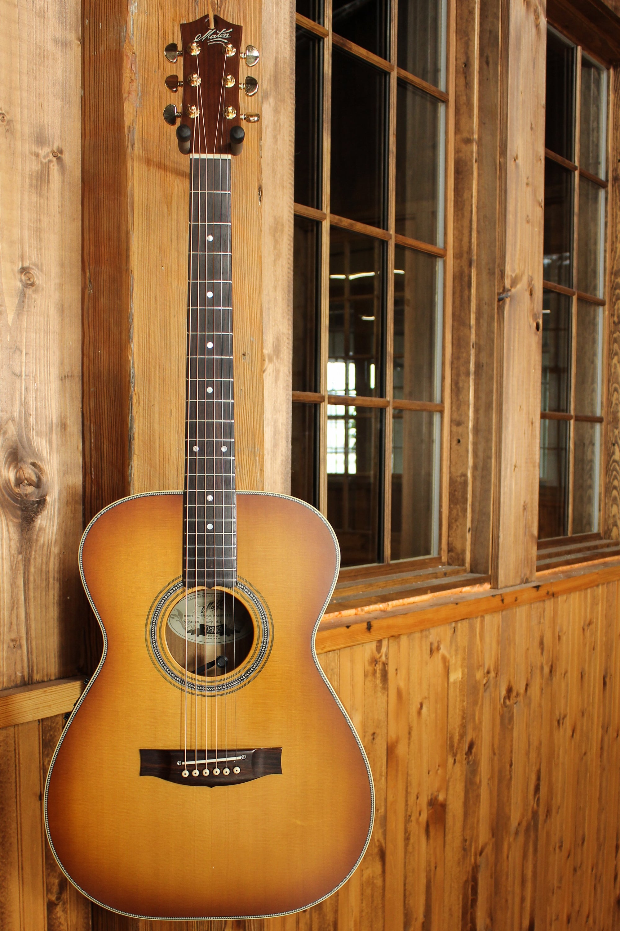 Maton EBG808 Nashville Series Sitka Spruce and Australian Blackwood Pre-Owned 2017 ID-13750 - Artisan Guitars