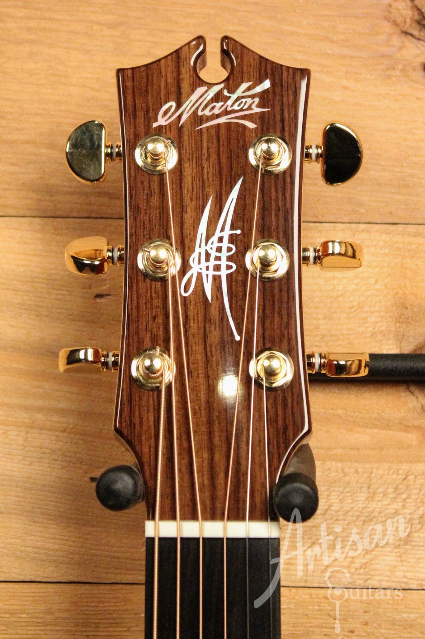Maton EM100C Messiah Guitar Sitka Spruce and Indian Rosewood ID-11550 - Artisan Guitars