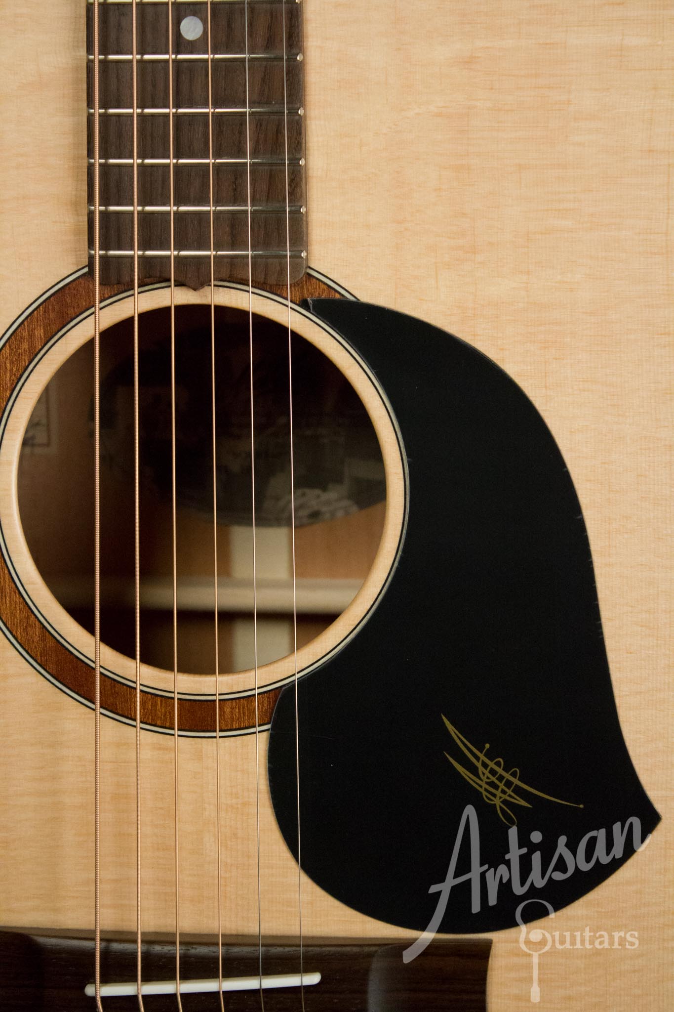 Maton S60 Guitar Bearclaw Sitka Spruce and Queensland Maple ID-10556 - Artisan Guitars