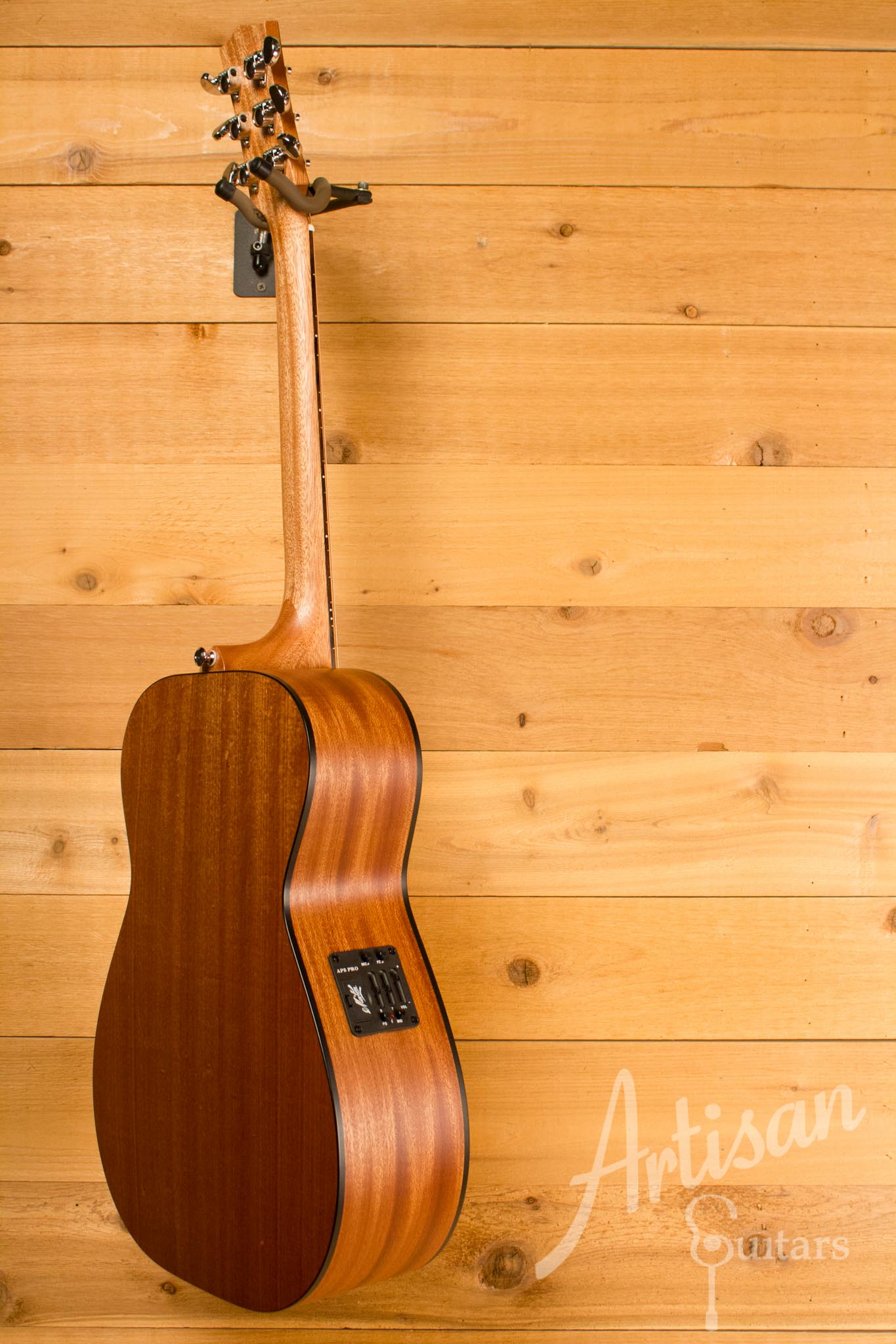 Maton M808 Guitar Sapele Top, Back, and Sides with AP5 Pro pickup ID-10720 - Artisan Guitars