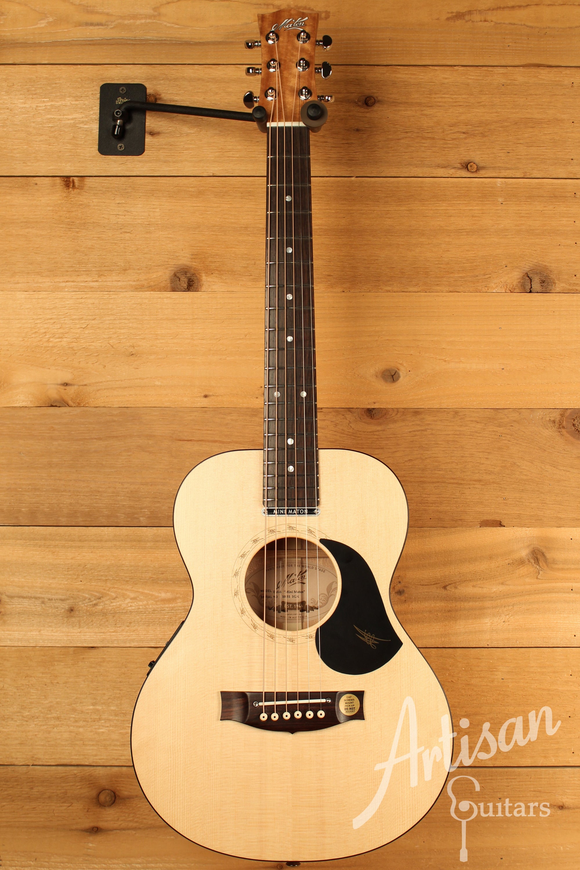 Maton EM6 Mini Guitar Sitka Spuce and Queensland Maple AP5 Original ID-12464 - Artisan Guitars