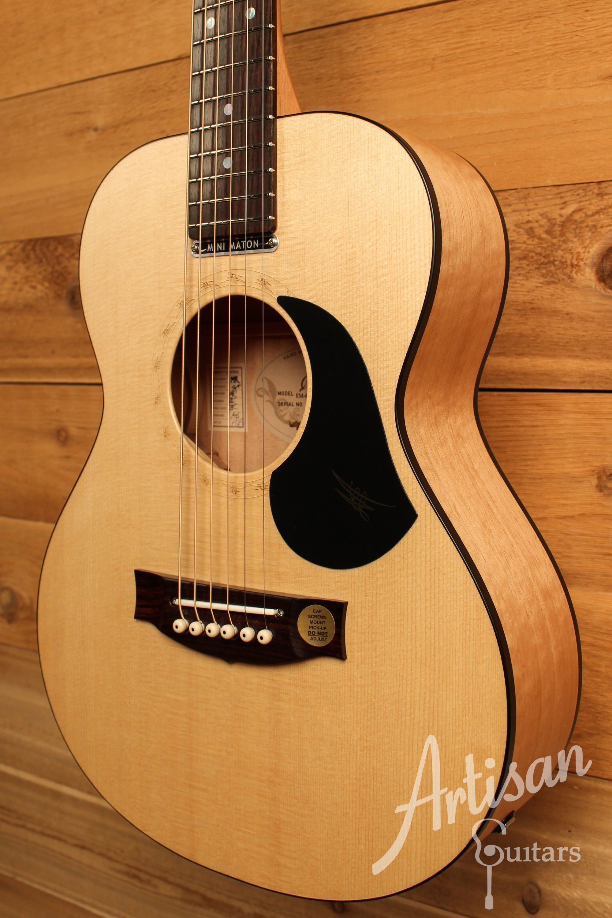 Maton EM6 Mini Guitar Sitka Spuce and Queensland Maple AP5 Original ID-12464 - Artisan Guitars