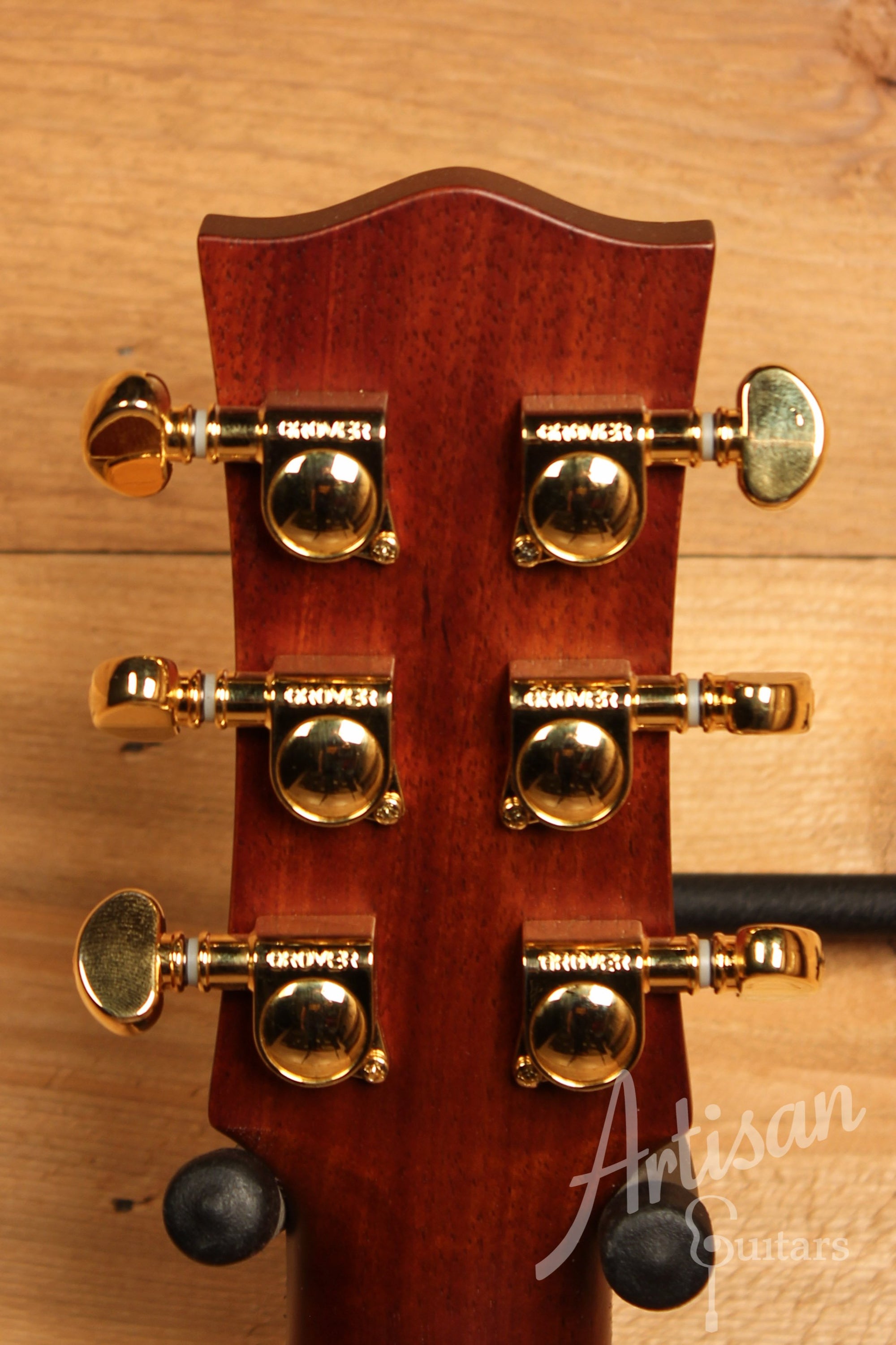 Maton EMD6 Mini Maton Diesel Sitka with Blackwood and Vintage Amber Sunburst ID-11462 - Artisan Guitars