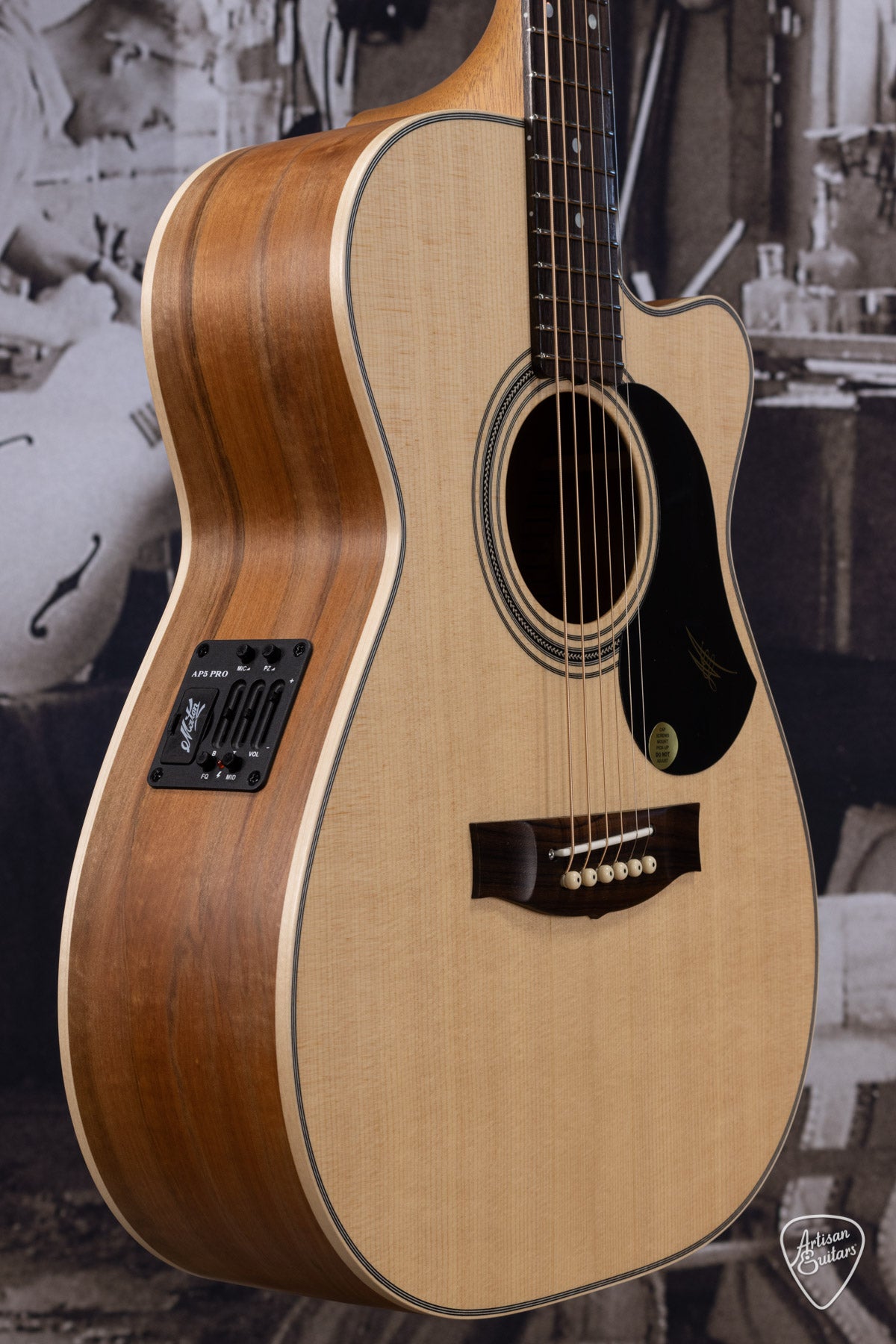 Maton Guitars 808C J.R. Joe Robinson Signature Cutaway - 16401