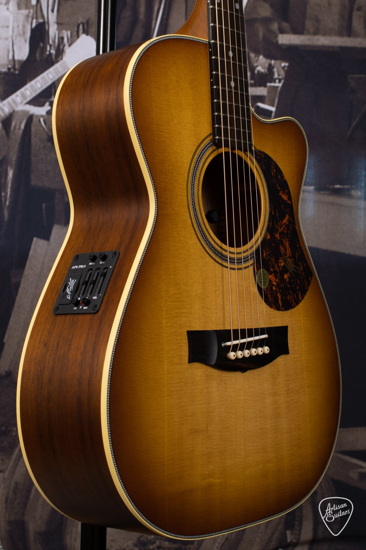 Maton Guitars EBG-808C Nashville Cutaway - 16398