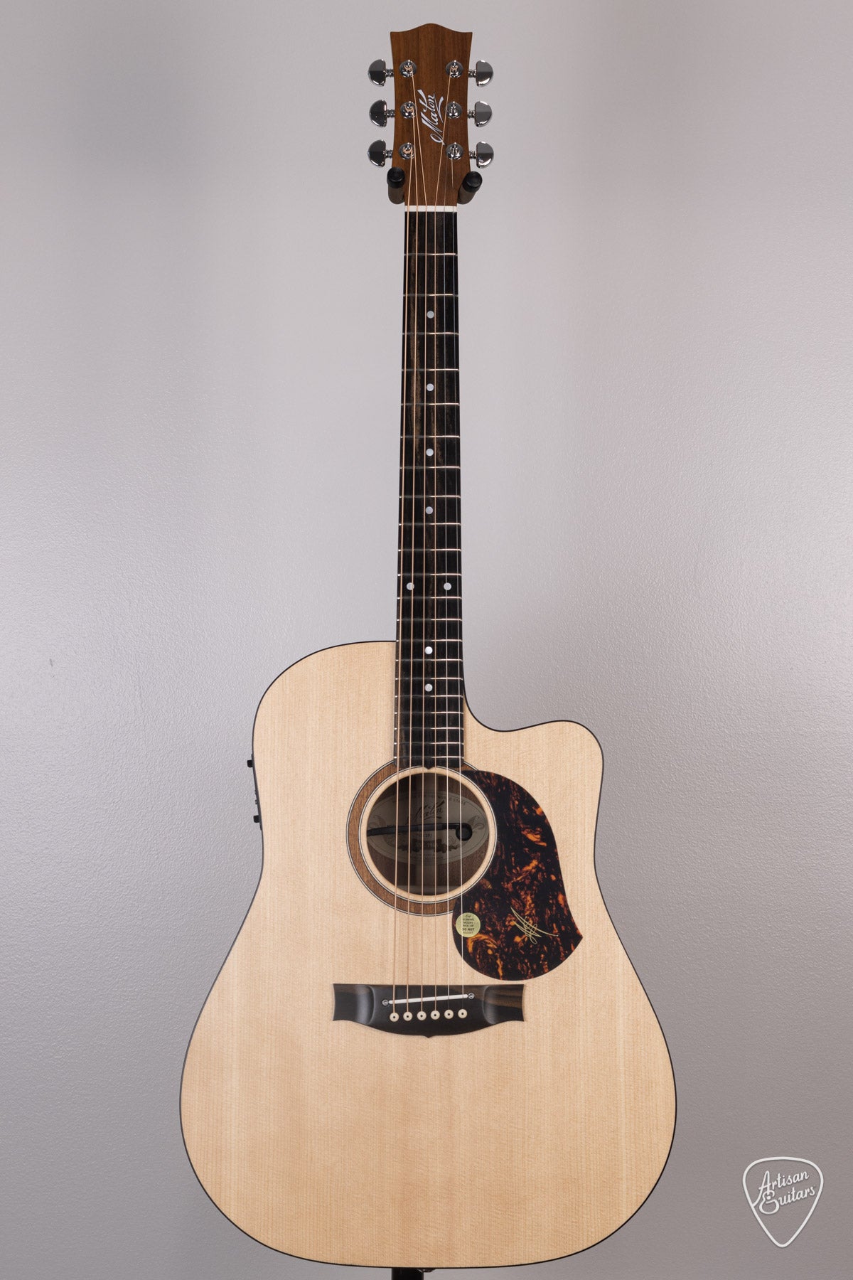 Maton Guitars Solid Road Series SRS-70C Dreadnought - 16479