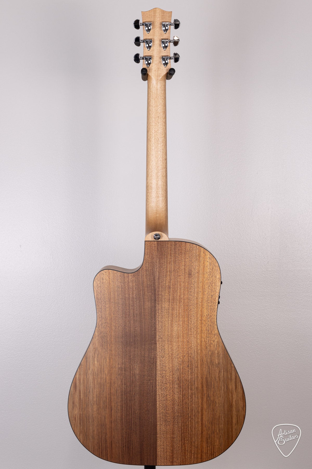 Maton Guitars Solid Road Series SRS-70C Dreadnought - 16479