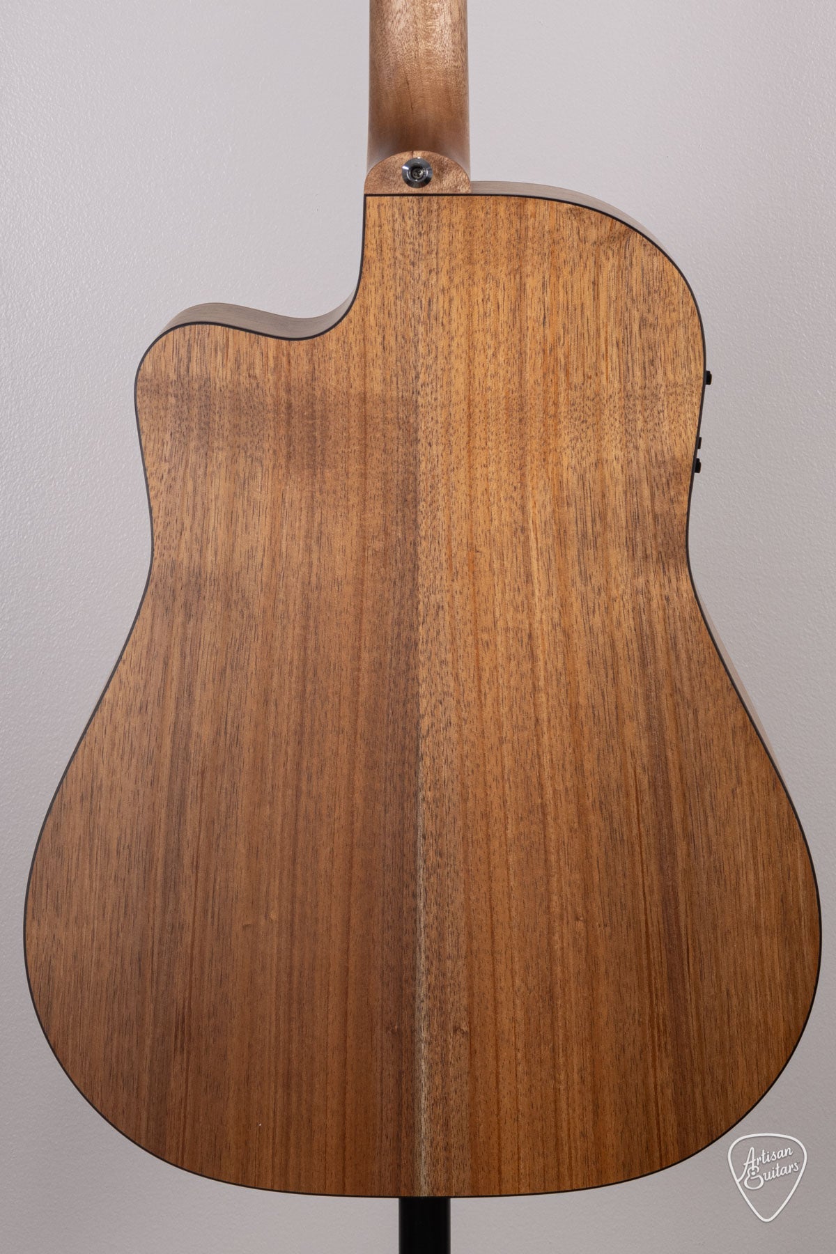 Maton Guitars Solid Road Series SRS-70C Dreadnought - 16478