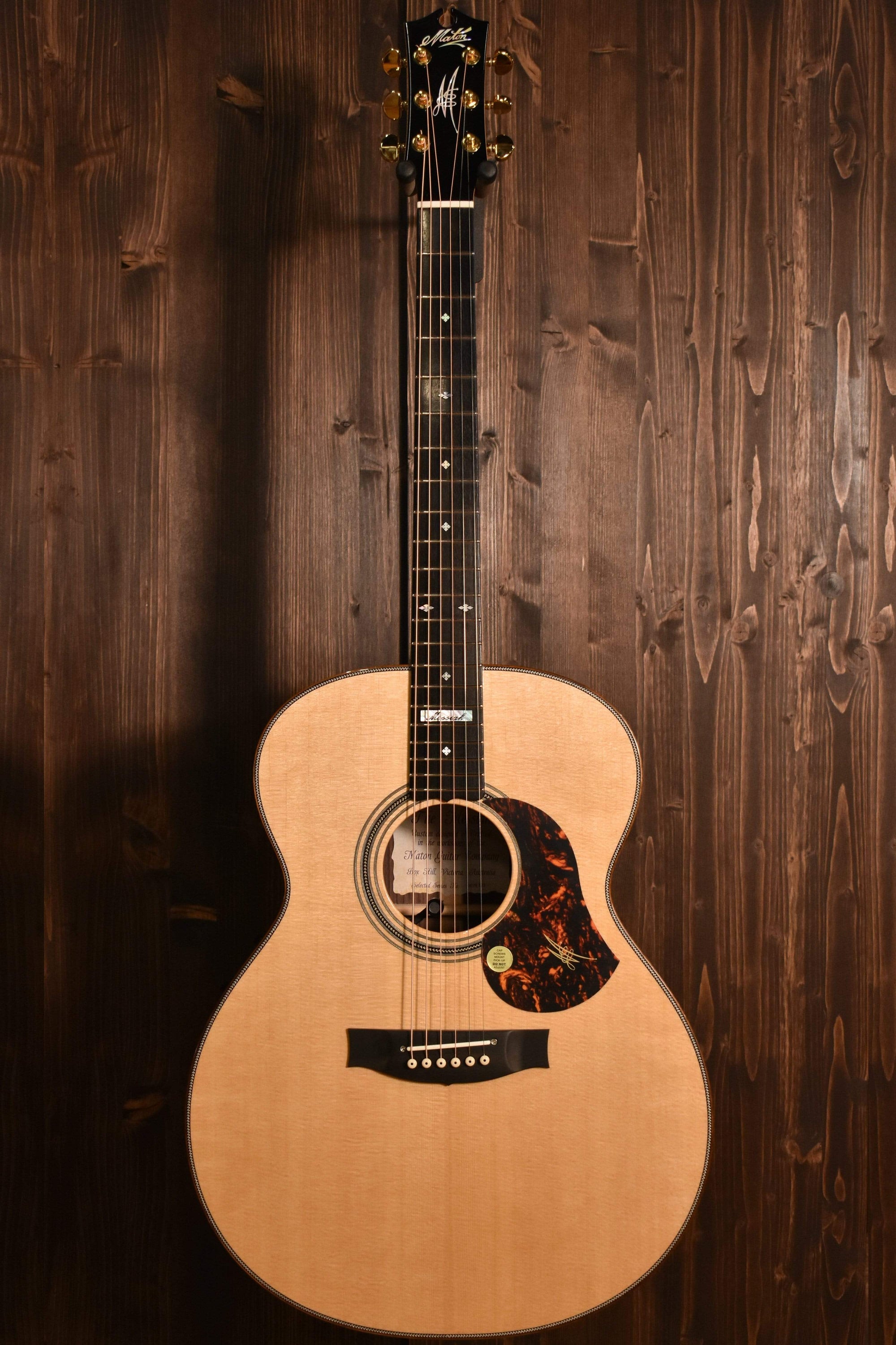 Maton EM100J Jumbo Messiah - 14564 - Artisan Guitars