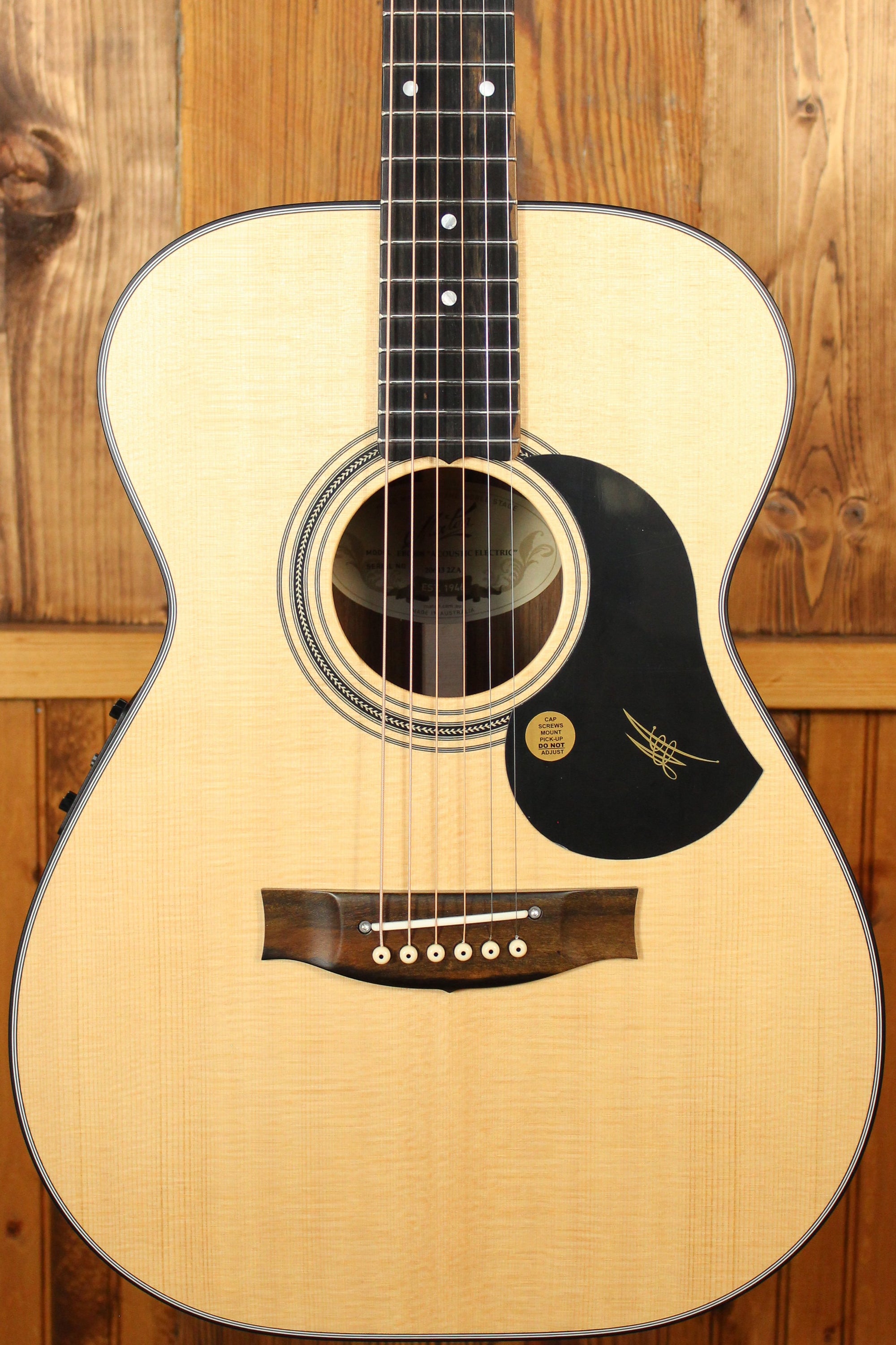 Maton EBG808 w/ AA Sitka Spruce & Blackwood - Artisan Guitars