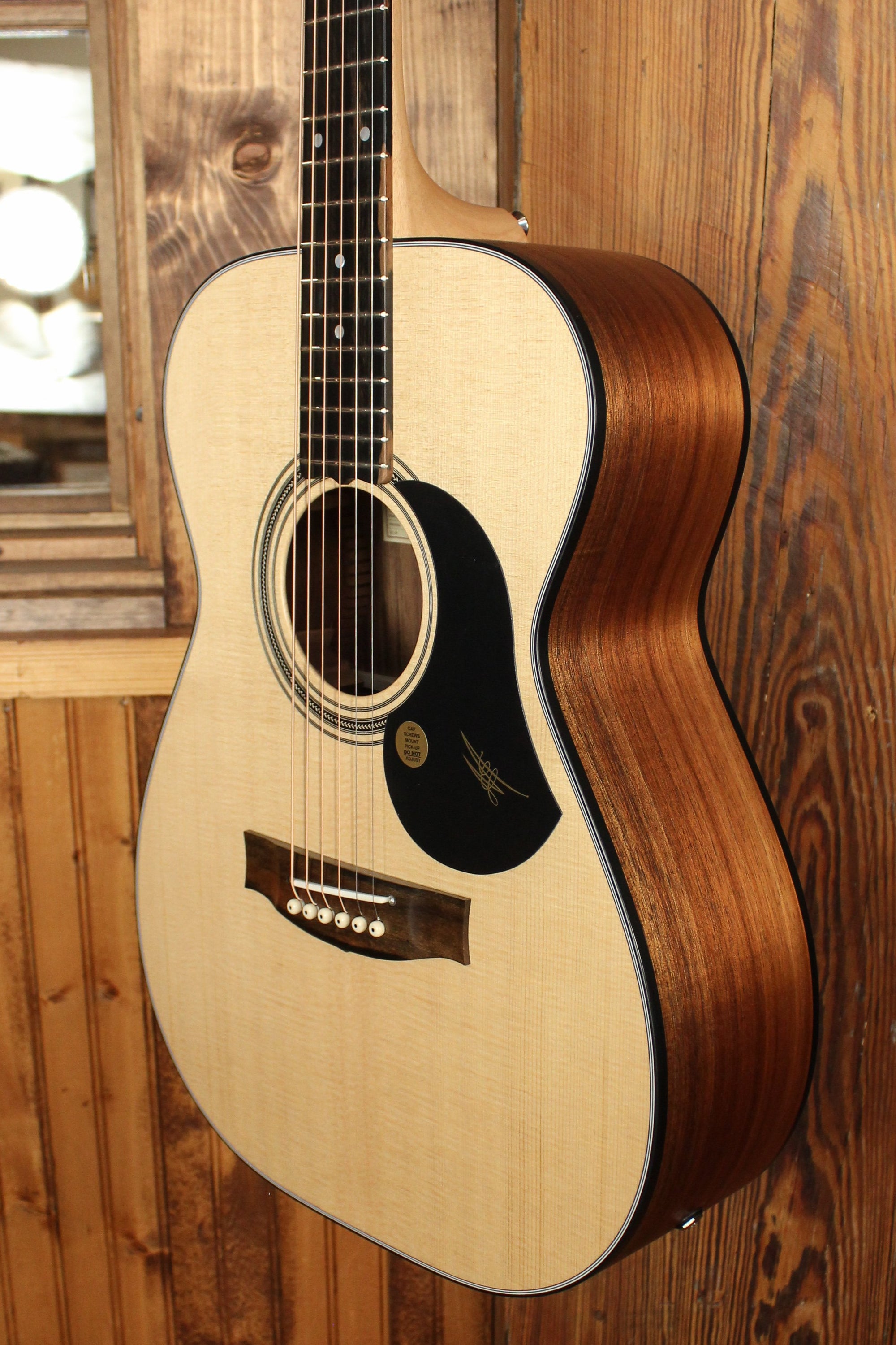 Maton EBG808 w/ AA Sitka Spruce & Blackwood - Artisan Guitars