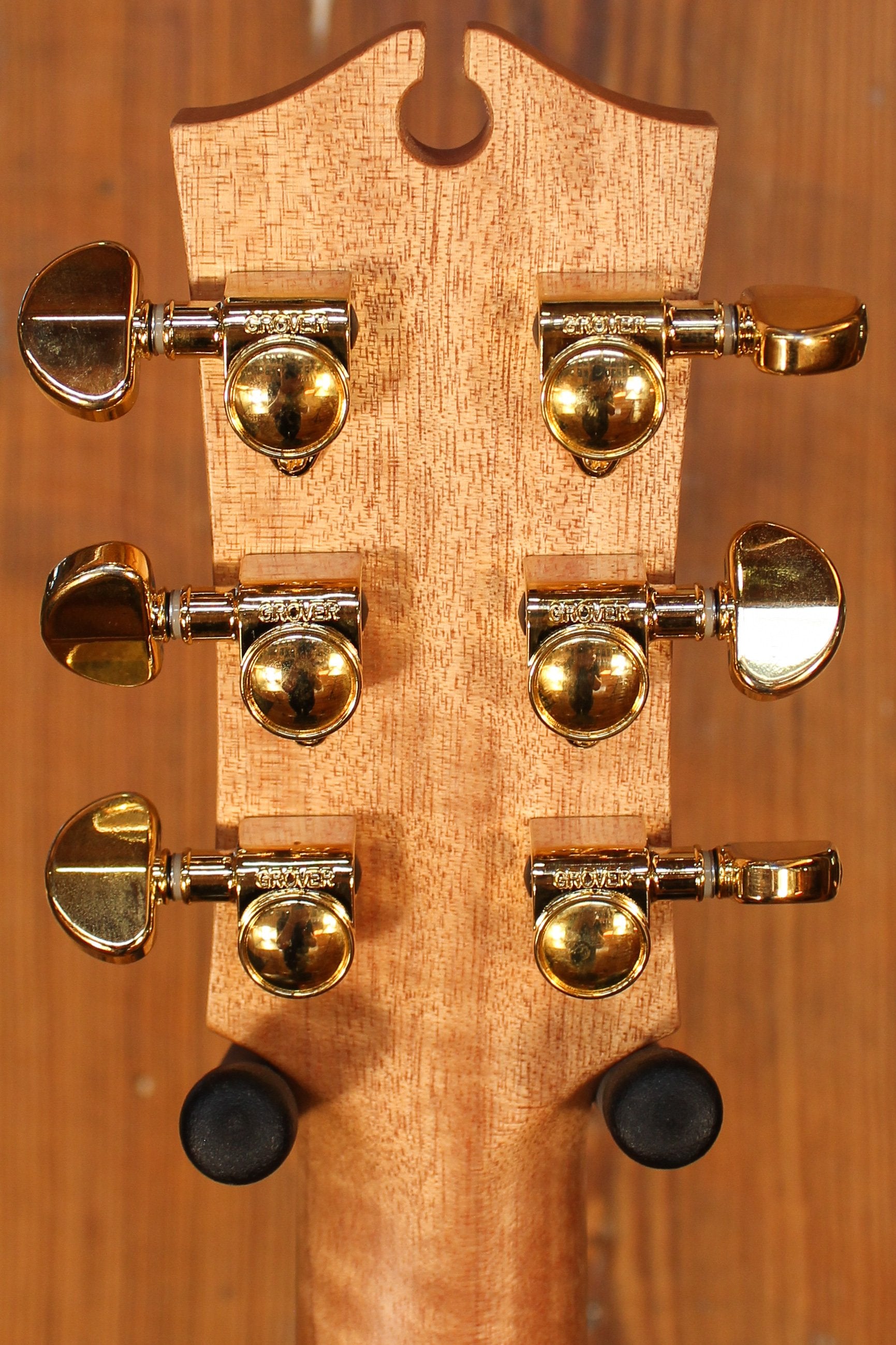 Maton EBG808 Artist Series Sitka Spruce and Blackwood - Artisan Guitars