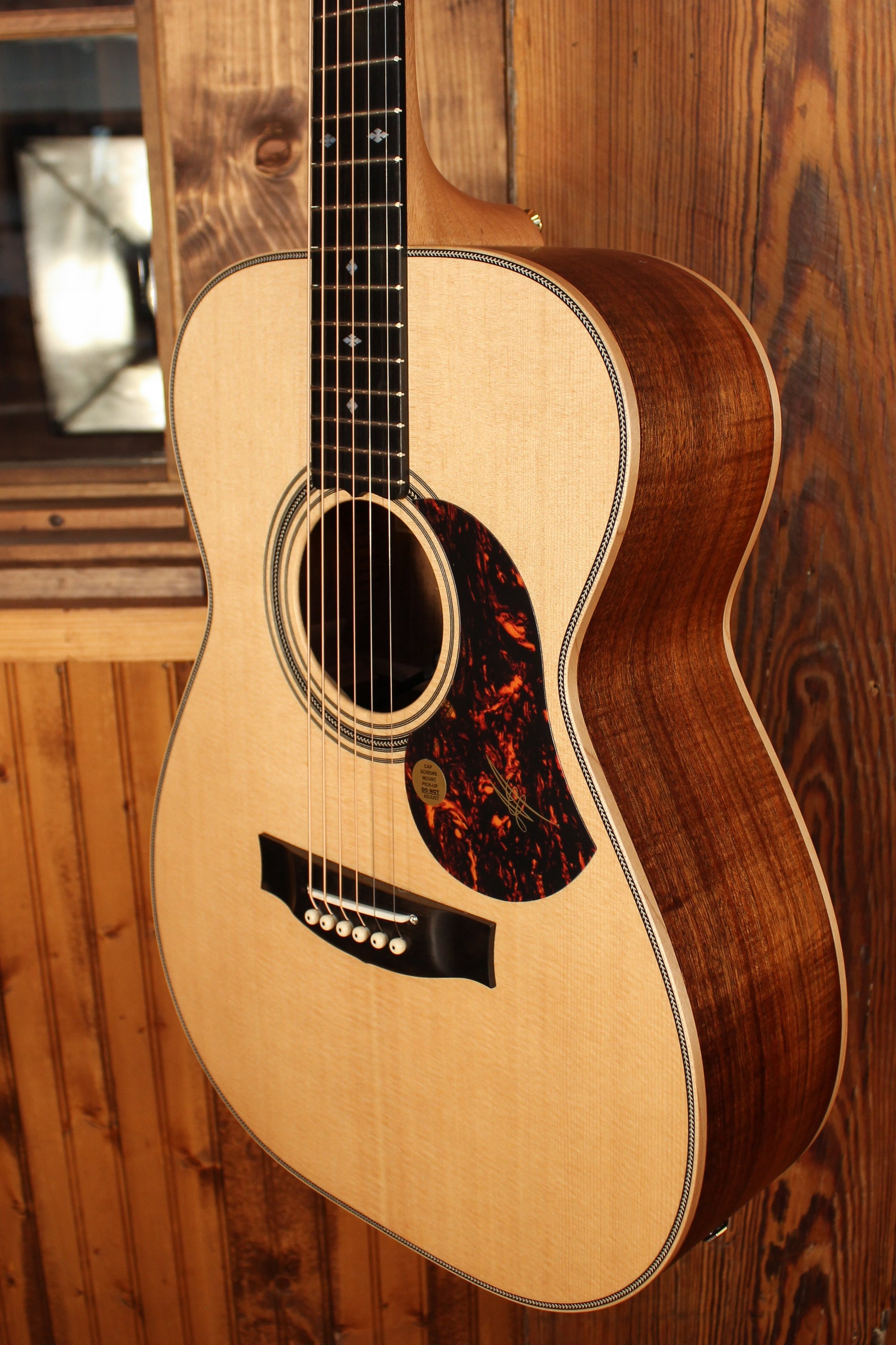Maton EBG808 Artist Series Sitka Spruce and Blackwood - Artisan Guitars