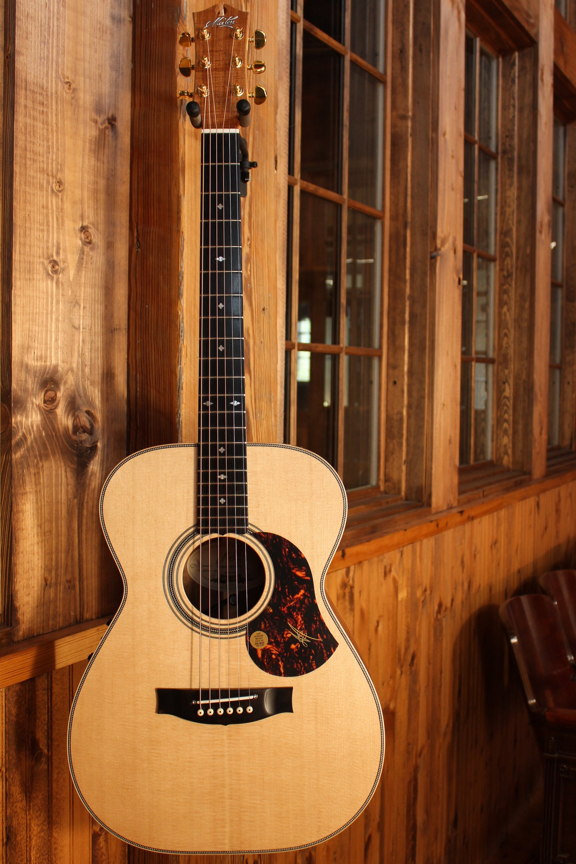 Maton EBG808 Artist Series Sitka Spruce and Blackwood - Artisan Guitars