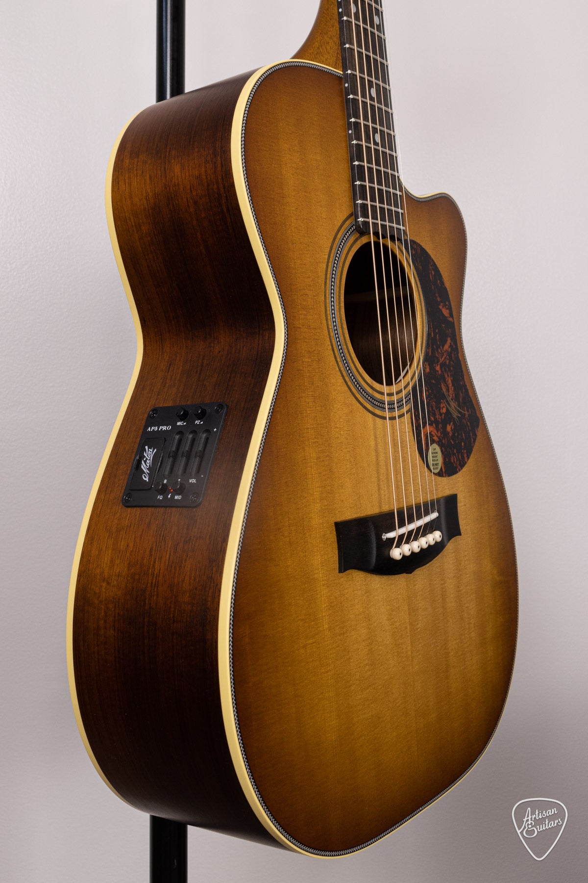 Maton Guitars EBG-808C Nashville Cutaway - 16492