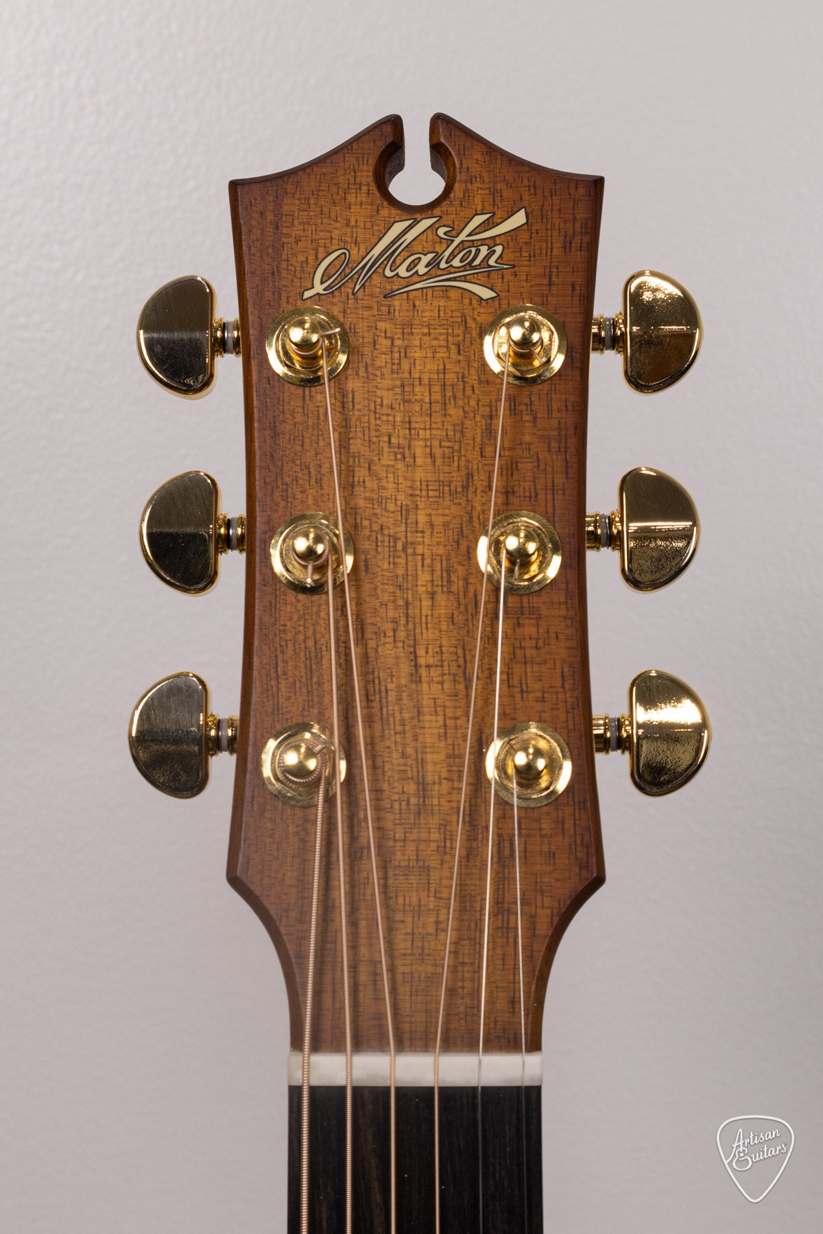 Maton Guitars EBG-808C Nashville Cutaway - 16491