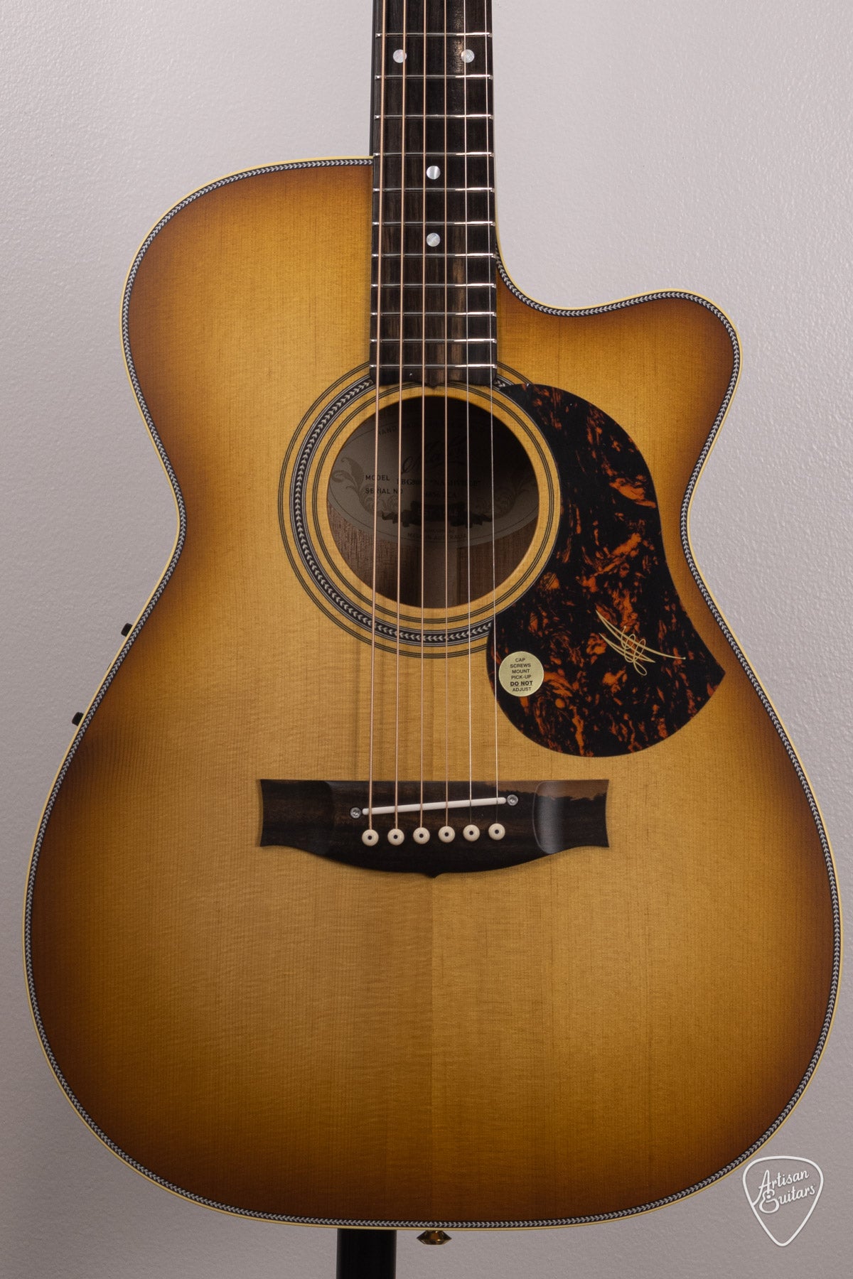 Maton Guitars EBG-808C Nashville Cutaway - 16491