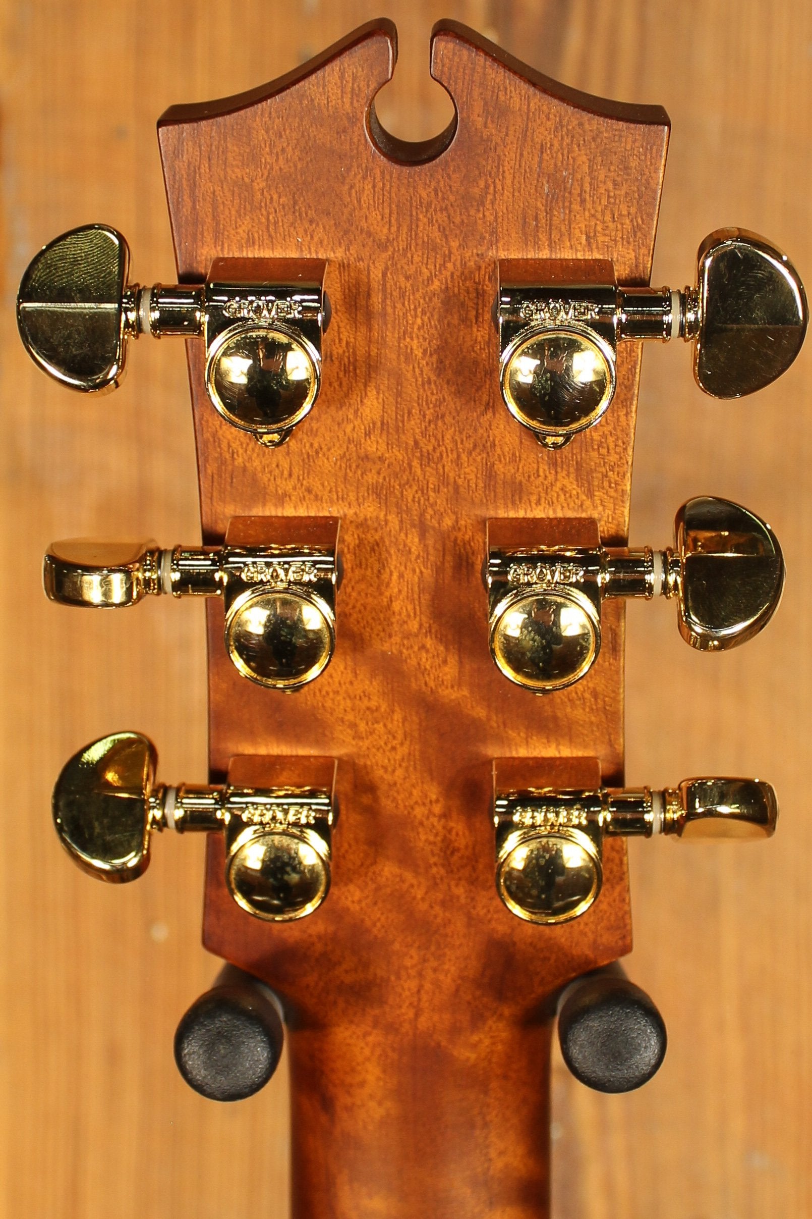 Maton EBG808C Nashville Series Sitka Spruce and Blackwood and Cutaway - Artisan Guitars