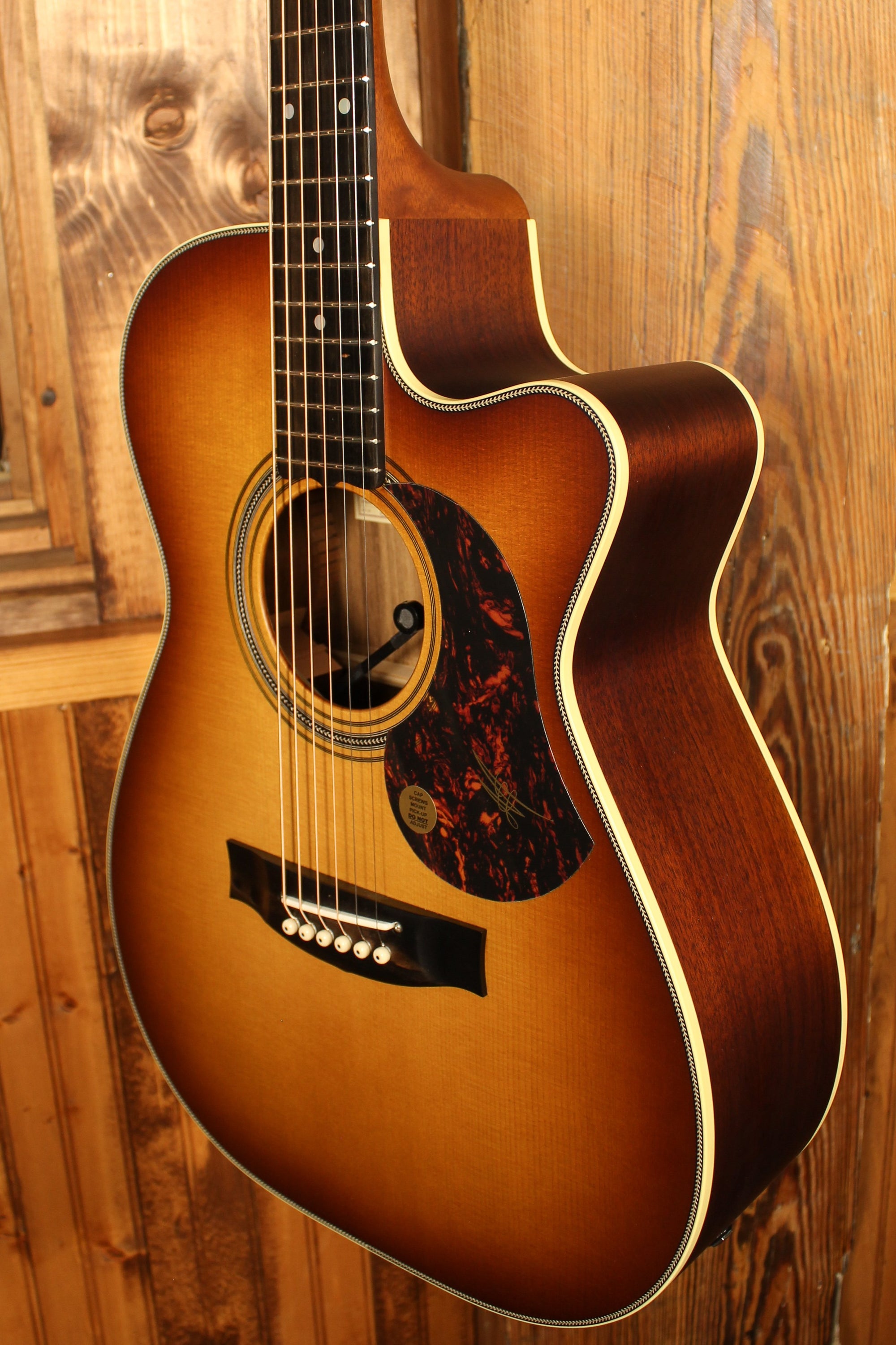 Maton EBG808C Nashville Series Sitka Spruce and Blackwood and Cutaway - Artisan Guitars