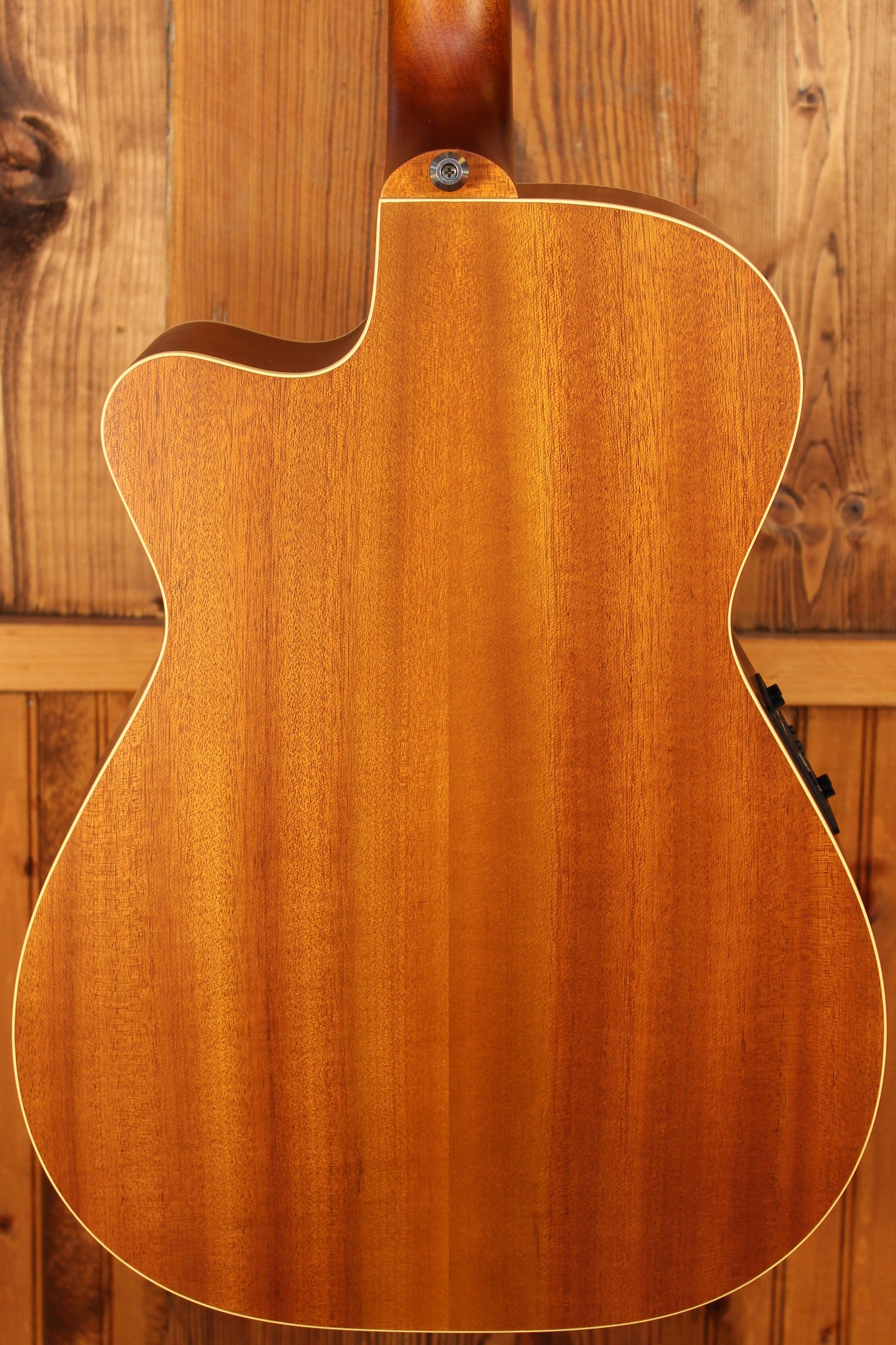 Maton EBG 808C TE Tommy Emmanuel Signature Guitar Cutaway - Artisan Guitars