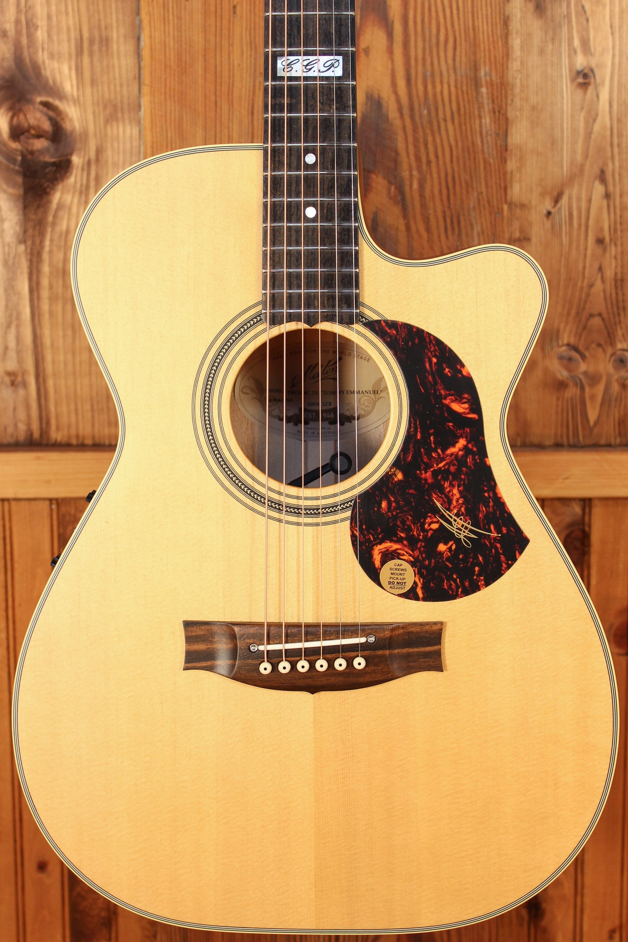Maton EBG 808C TE Tommy Emmanuel Signature Guitar Cutaway - Artisan Guitars