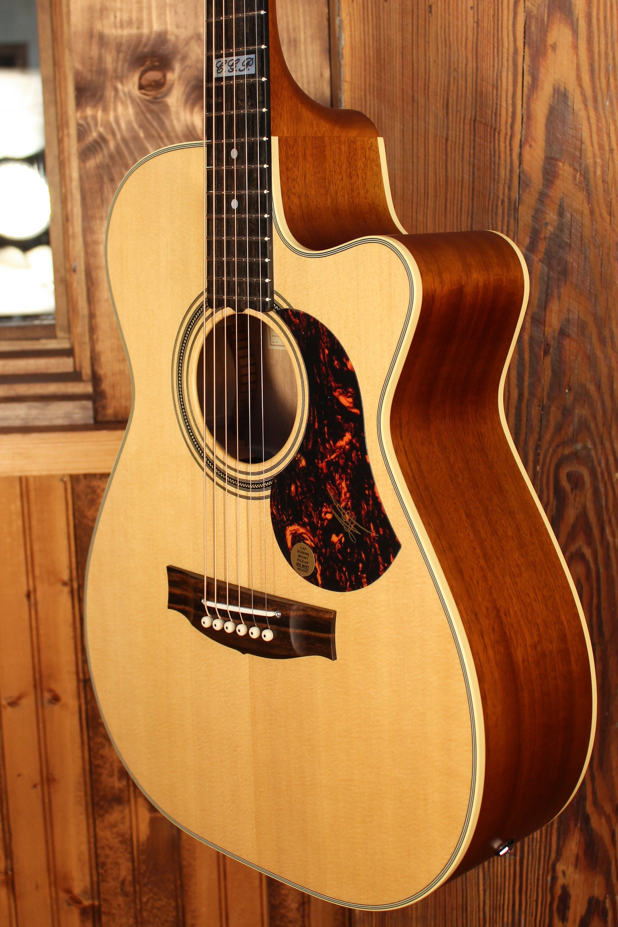 Maton EBG 808C TE Tommy Emmanuel Signature Guitar Cutaway - Artisan Guitars