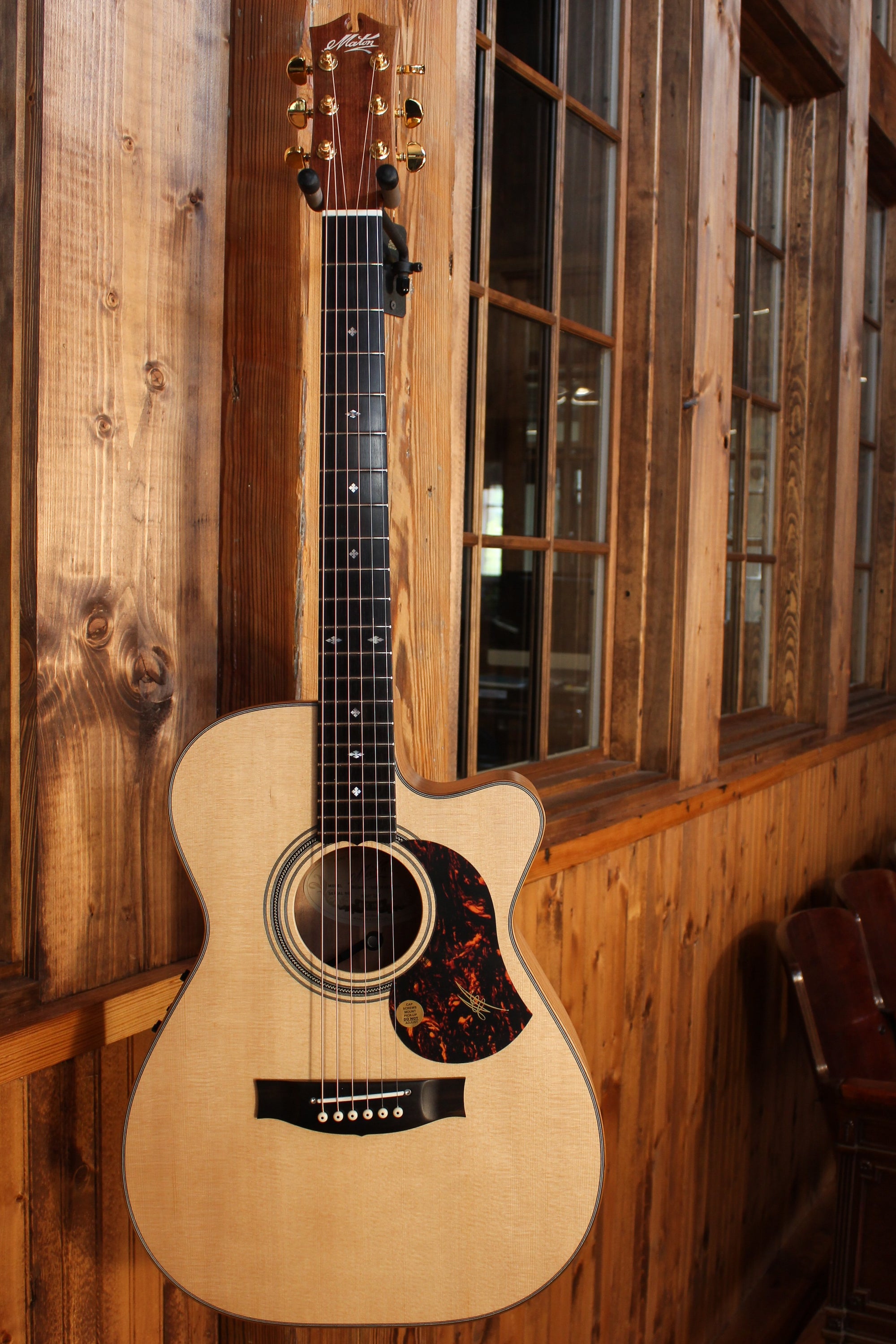 Maton EBG 808C MIC FIX Michael Fix Signature Guitar Sitka & Queensland Maple w/ Cutaway - Artisan Guitars