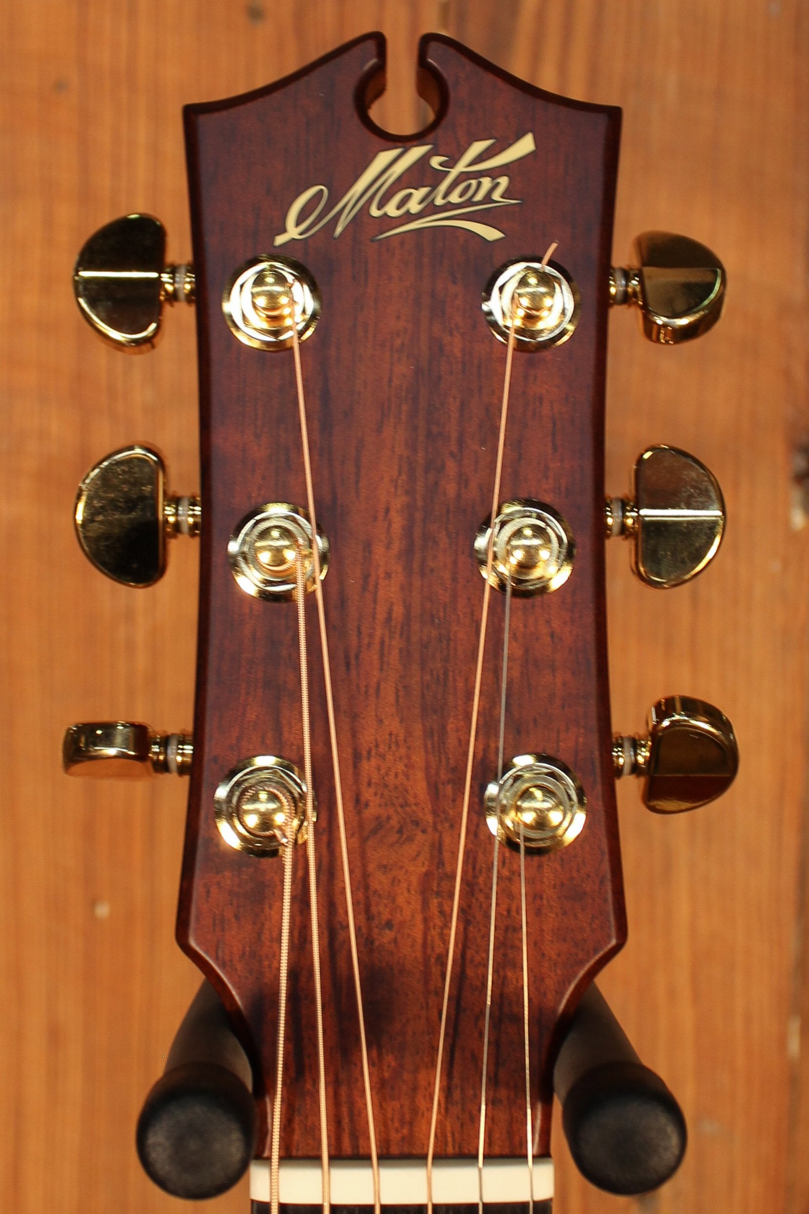Maton EBG808 Nashville Series w/ Sitka Spruce & Australian Blackwood - Artisan Guitars