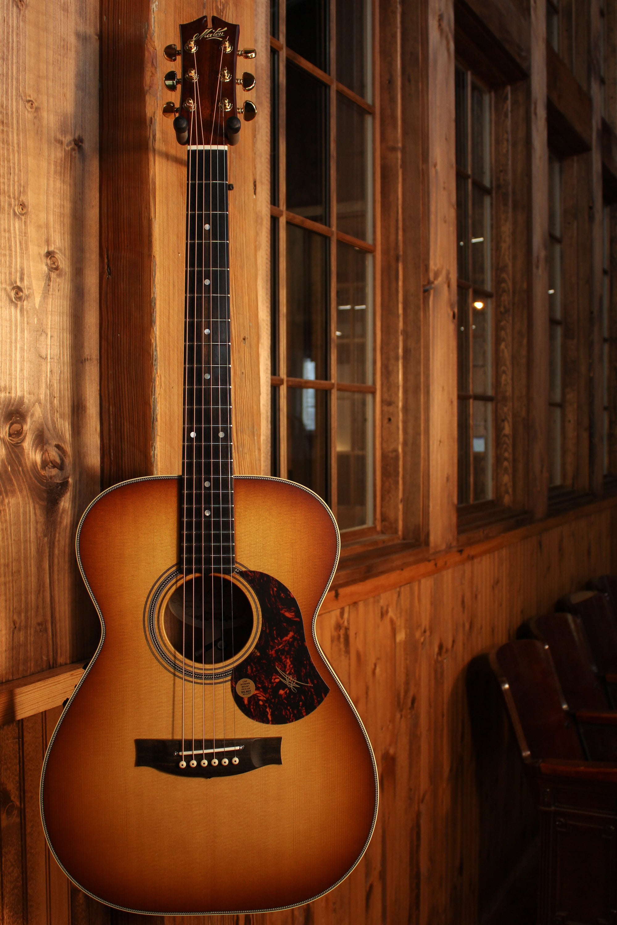 Maton EBG808 Nashville Series w/ Sitka Spruce & Australian Blackwood - Artisan Guitars