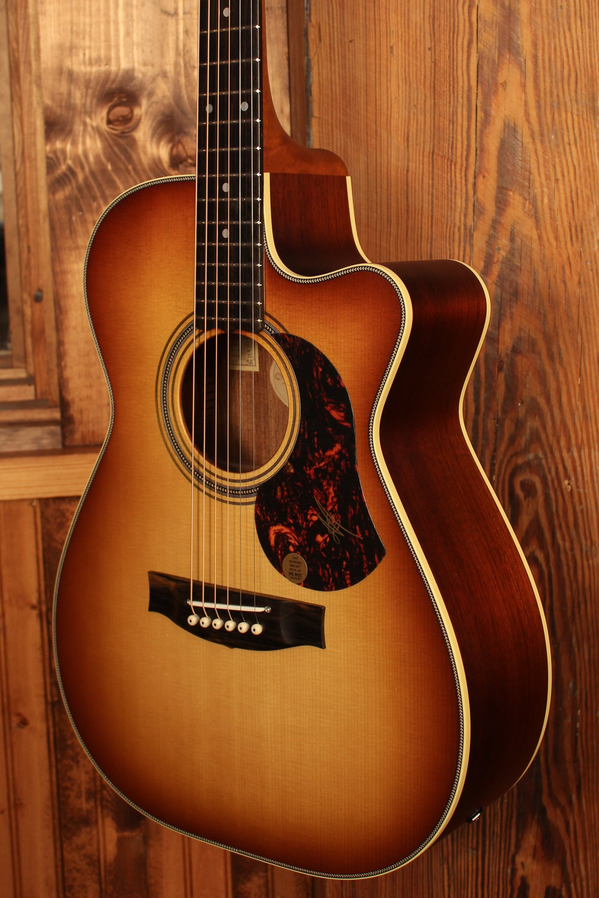 Maton EBG808 Nashville Cutaway w/ Sitka Spruce & Blackwood - Artisan Guitars