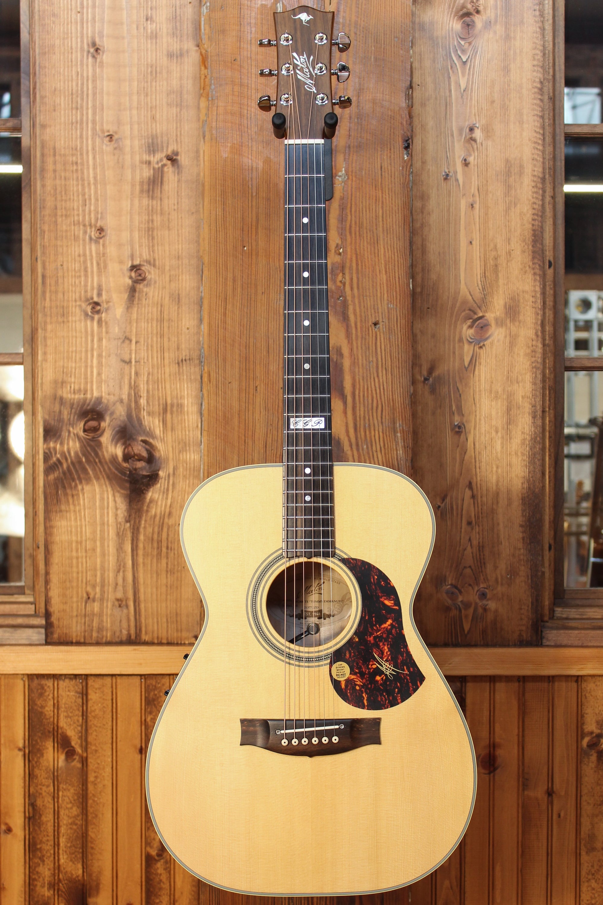 Maton EBG 808 TE Tommy Emmanuel Signature Guitar - Artisan Guitars