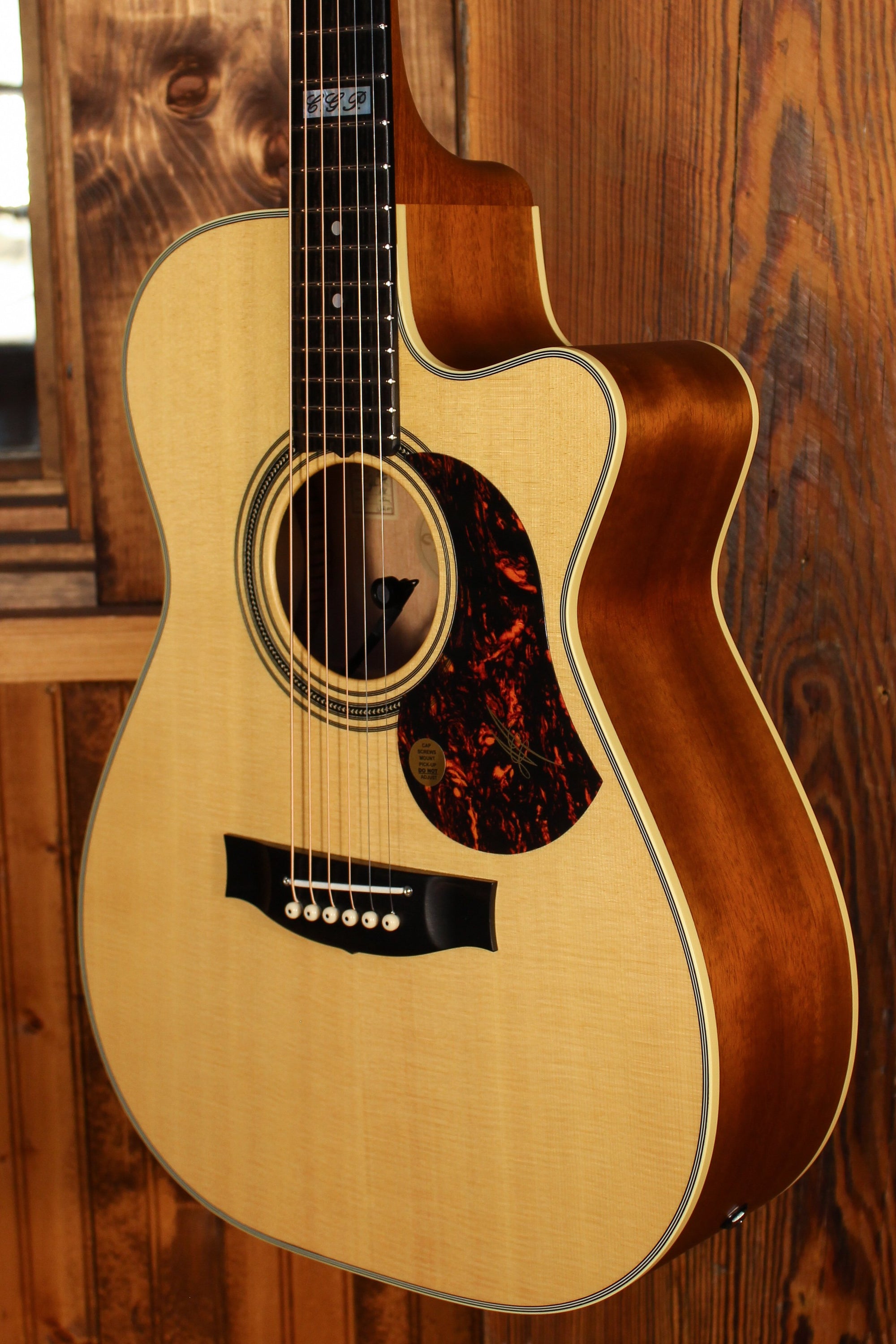 Maton EBG 808C TE Tommy Emmanuel Signature Guitar Cutaway - Artisan Guitars