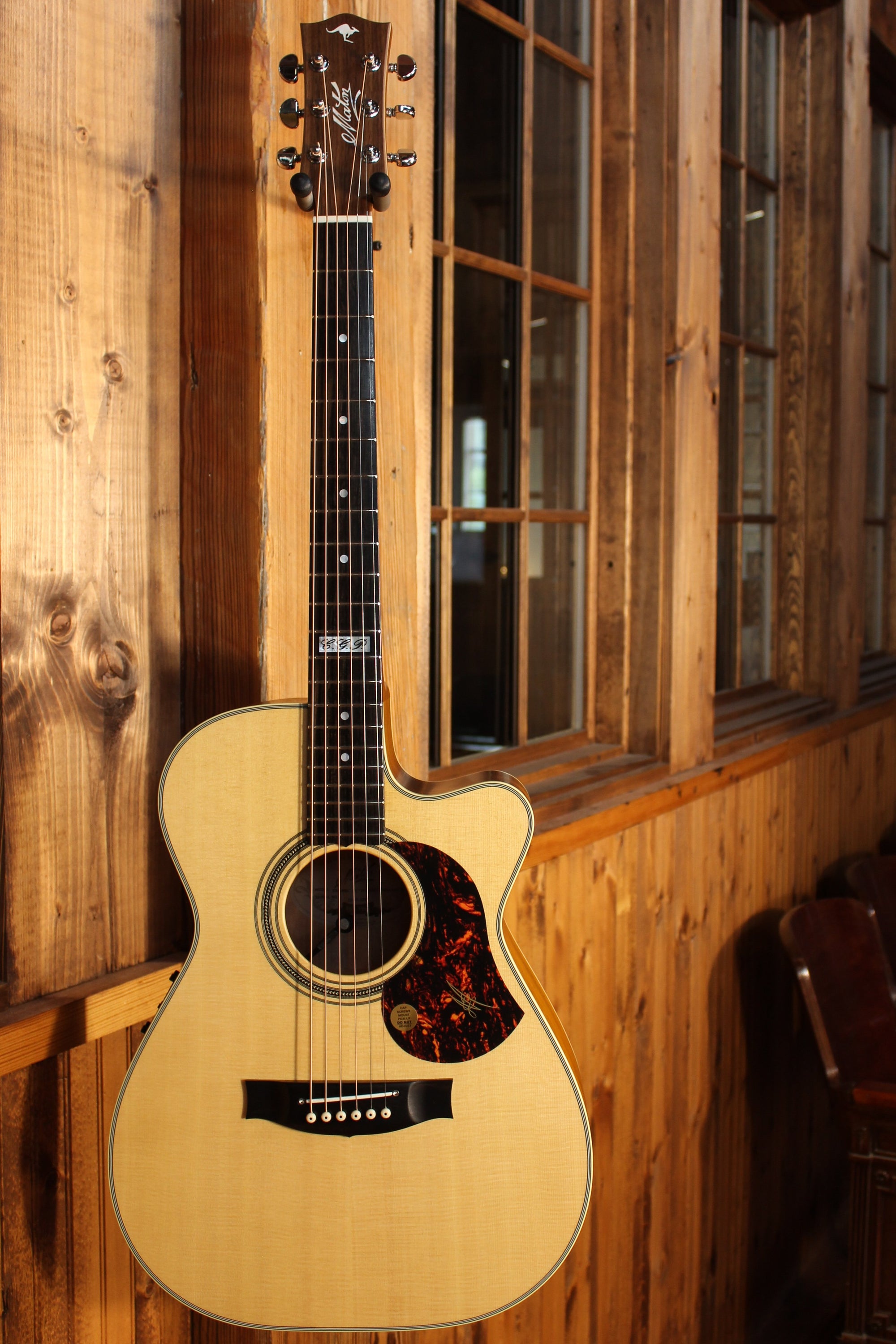 Maton EBG 808C TE Tommy Emmanuel Signature Guitar Cutaway - Artisan Guitars