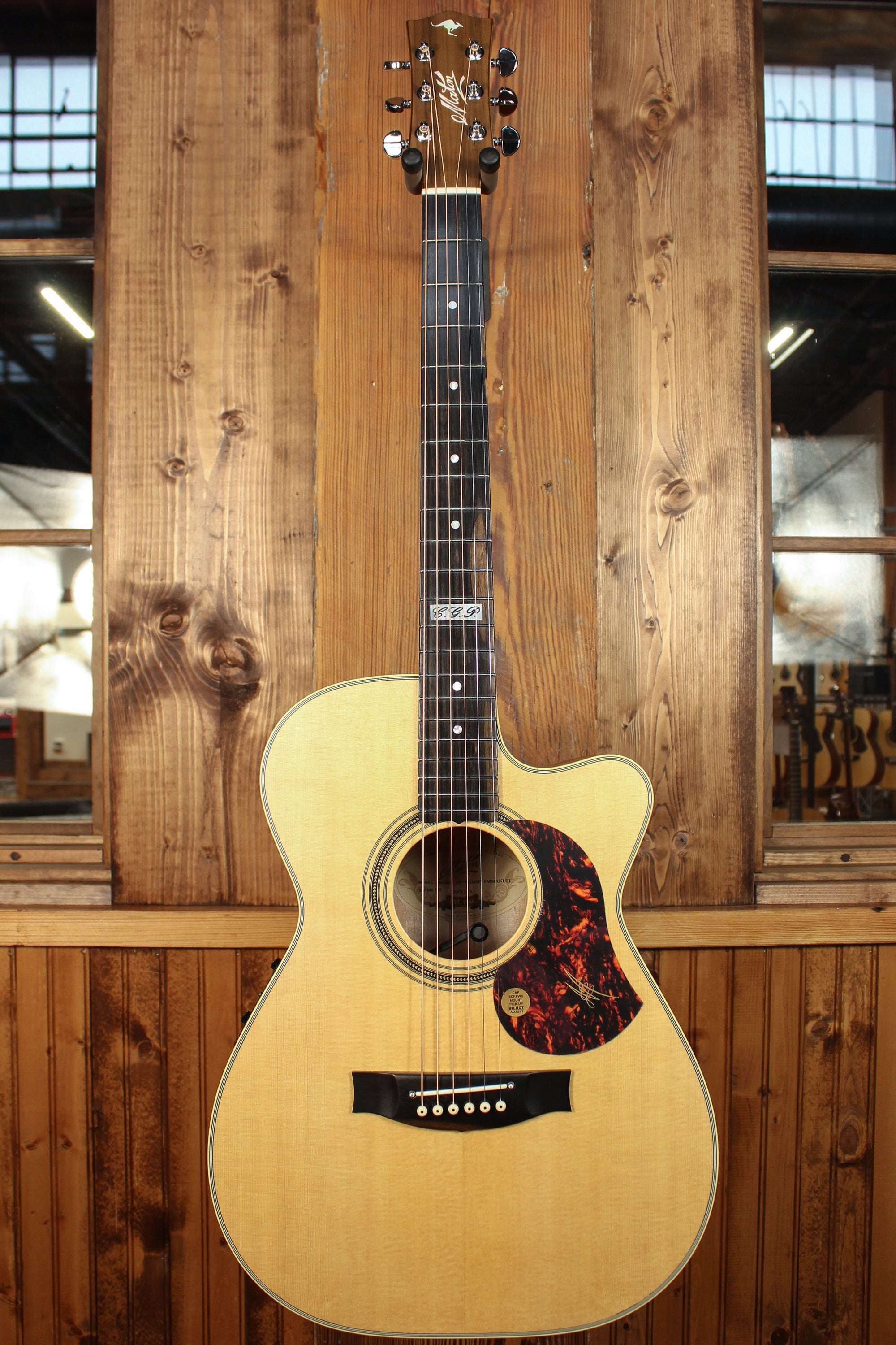 Maton EBG 808C TE Tommy Emmanuel Signature w/ Cutaway - Artisan Guitars
