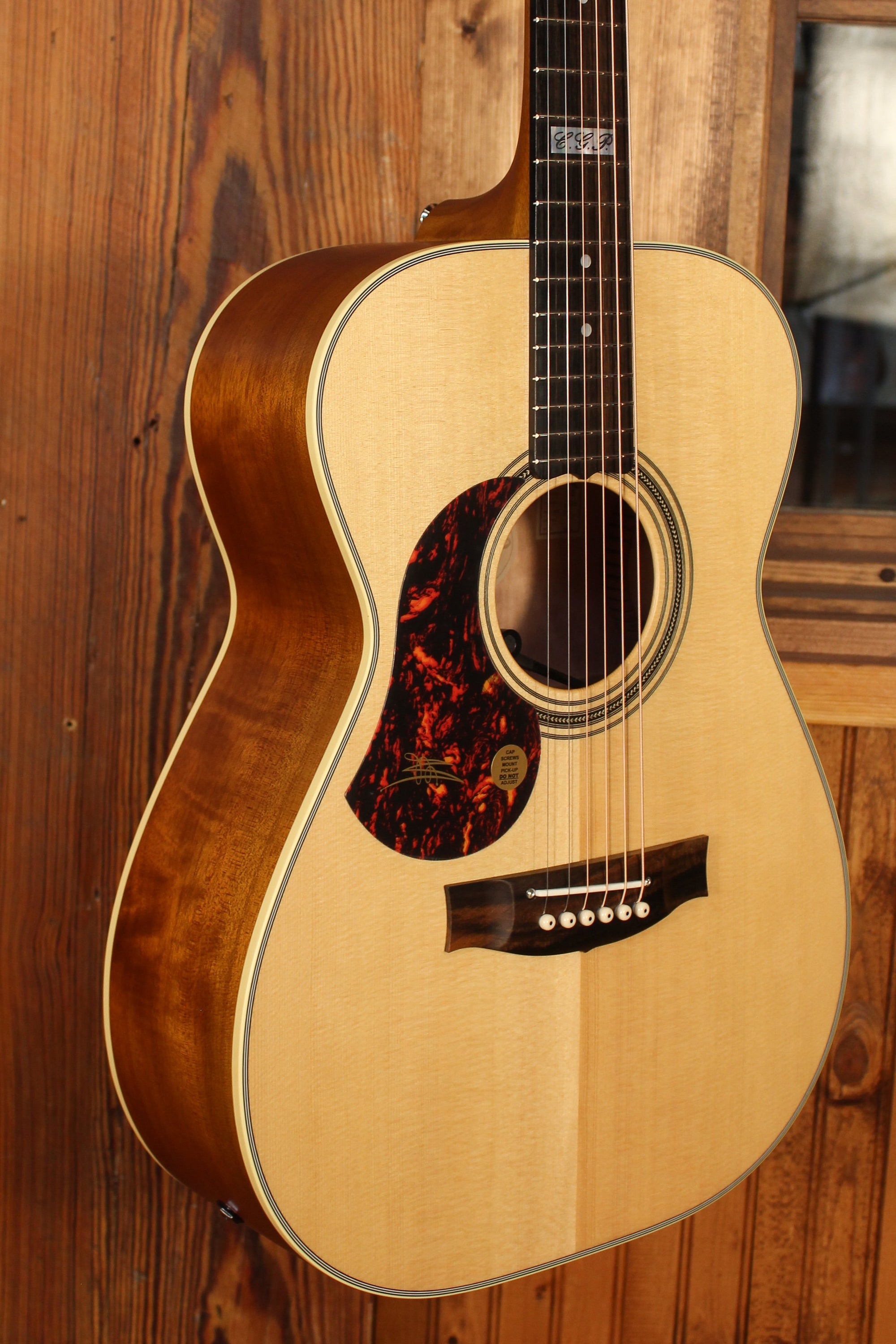 Maton EBG808 TE Left-Handed Tommy Emmanuel Signature Model - Artisan Guitars