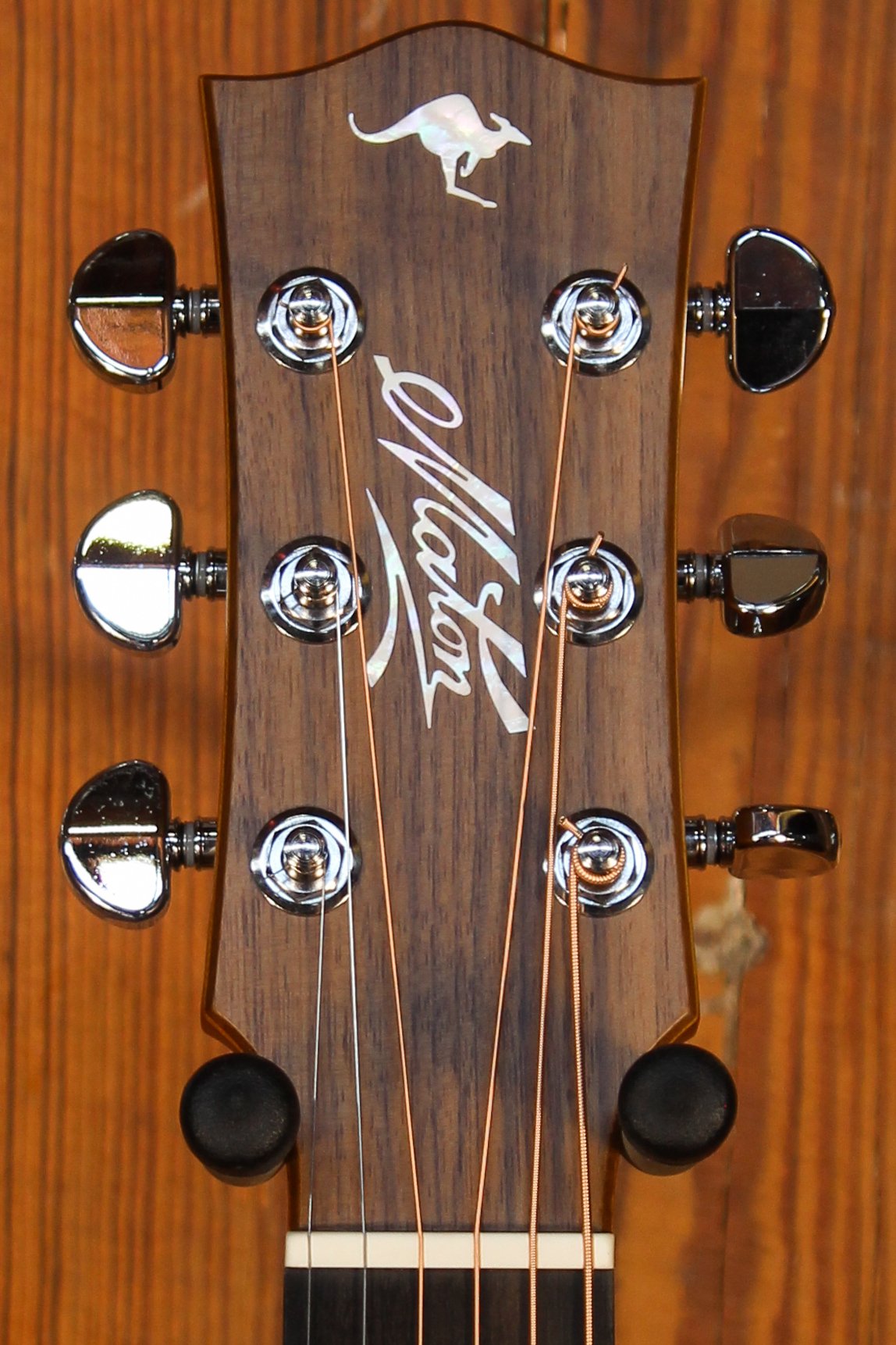 Maton EBG808 TE Cutaway Left-Handed Tommy Emmanuel Signature Model - Artisan Guitars