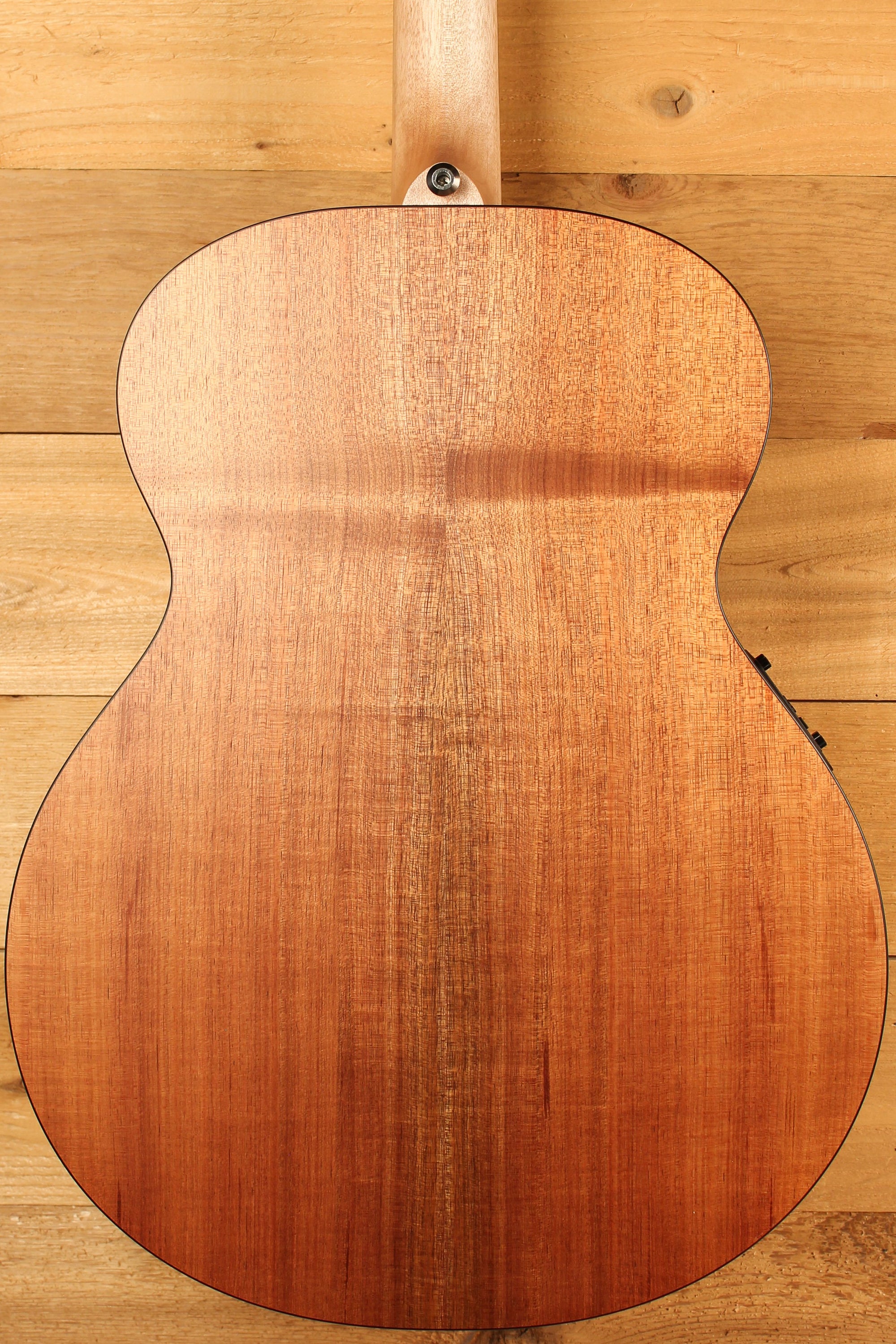 Maton EBW70J Blackwood Jumbo w/ AP5 Pro ID-13835 - Artisan Guitars