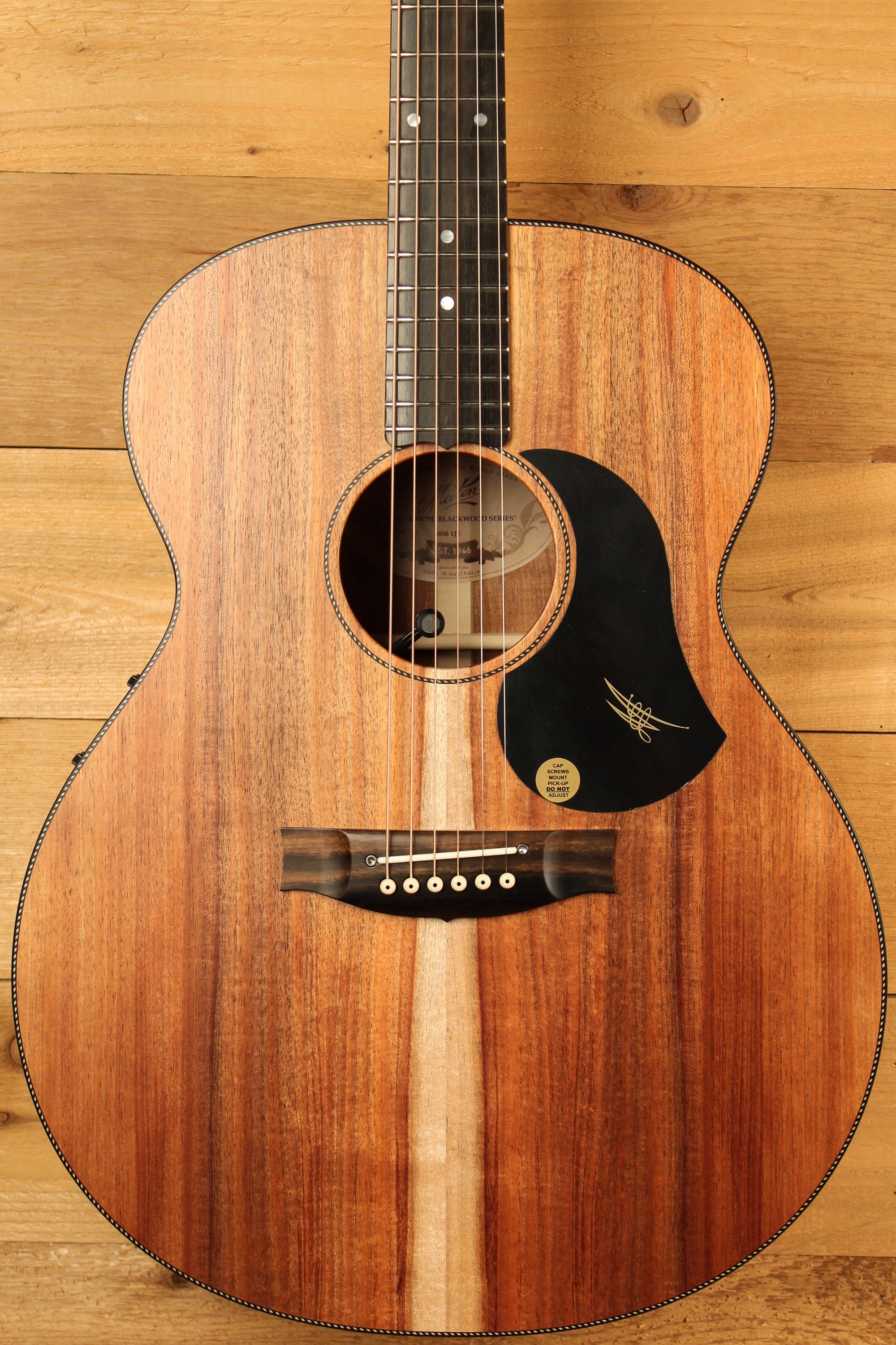 Maton EBW70J Blackwood Jumbo w/ AP5 Pro ID-13835 - Artisan Guitars