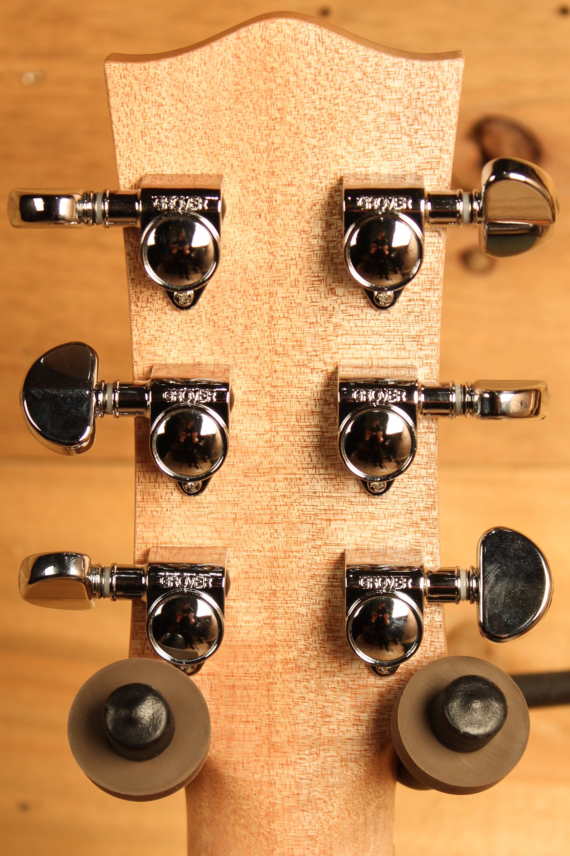 Maton EBW70J Blackwood Jumbo w/ AP5 Pro ID-13835 - Artisan Guitars