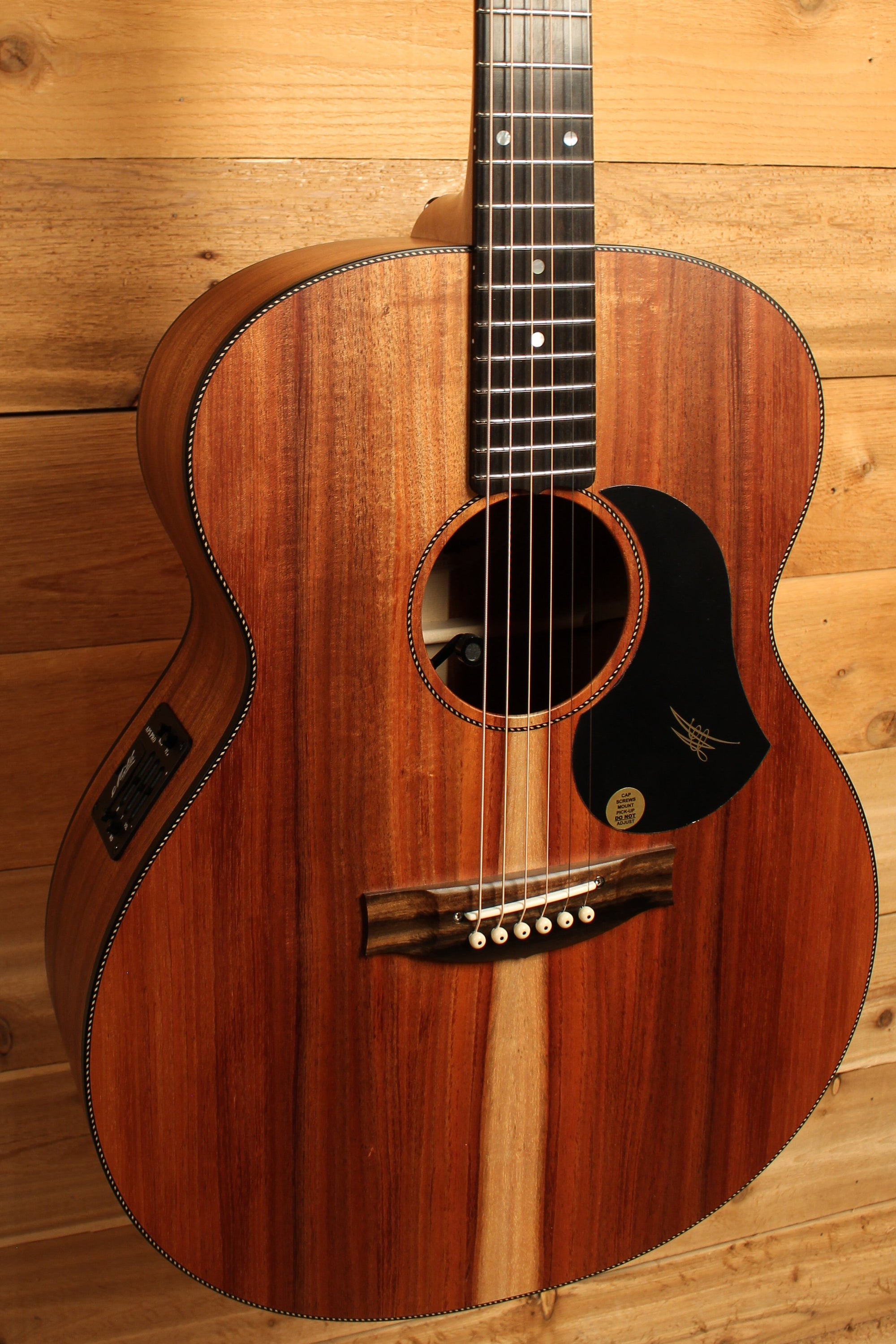 Maton EBW70J Blackwood Jumbo w/ AP5 Pro ID-13835 - Artisan Guitars