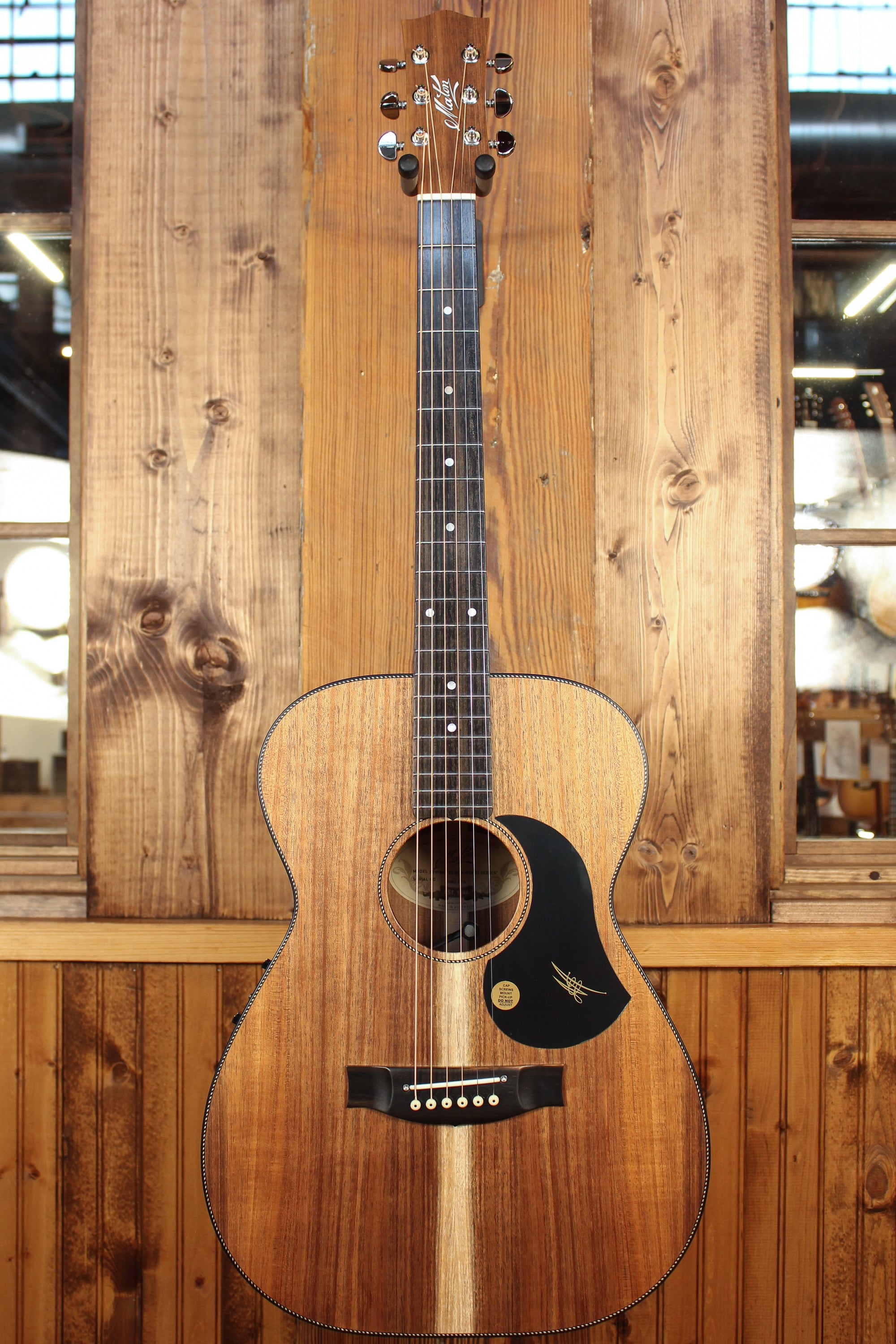 Maton EBW808 Guitar w/ Blackwood Top, Back & Sides w/ AP5 Pro Pickup System - Artisan Guitars