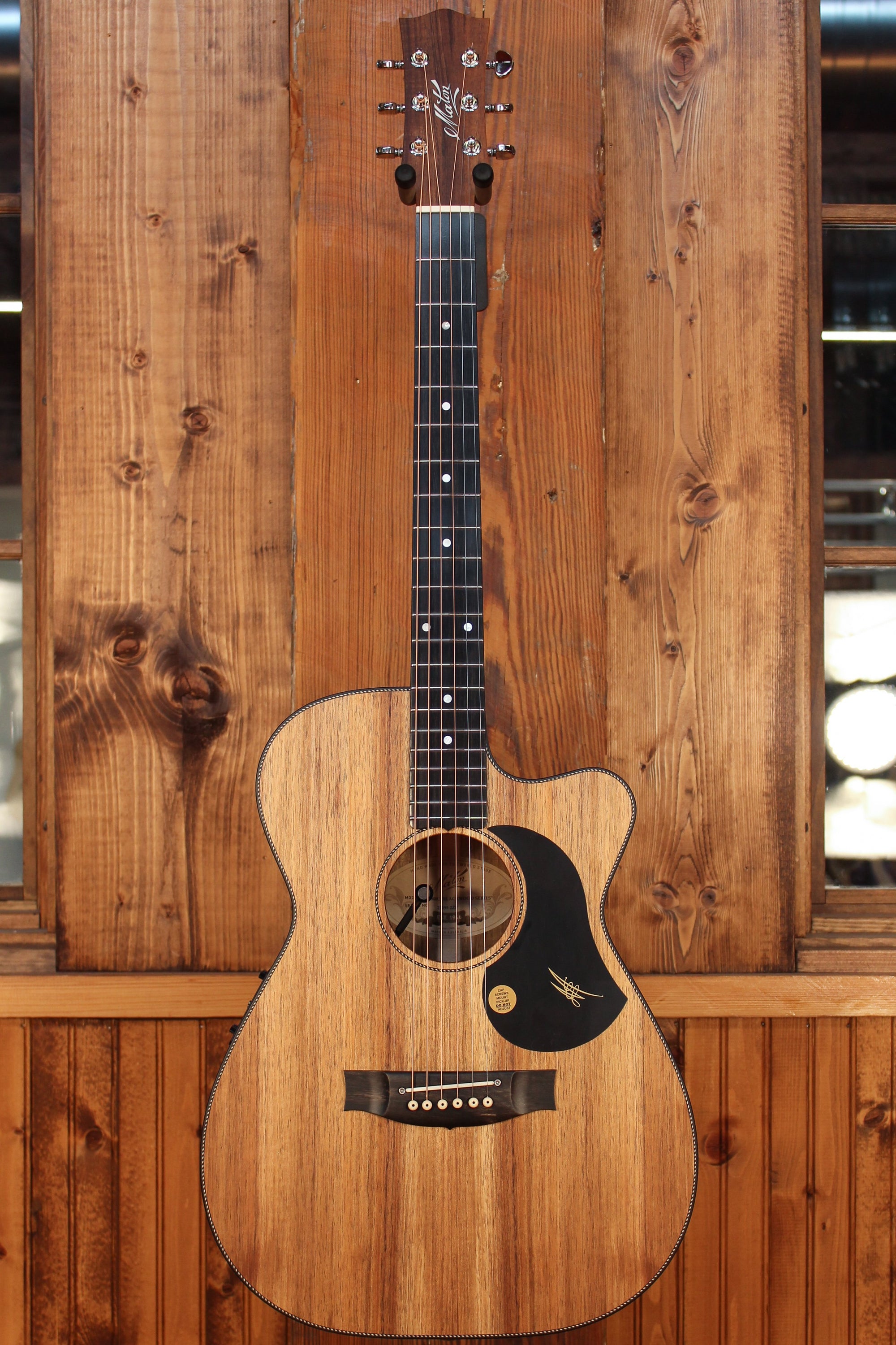 Maton EBW808C Guitar Blackwood - Artisan Guitars