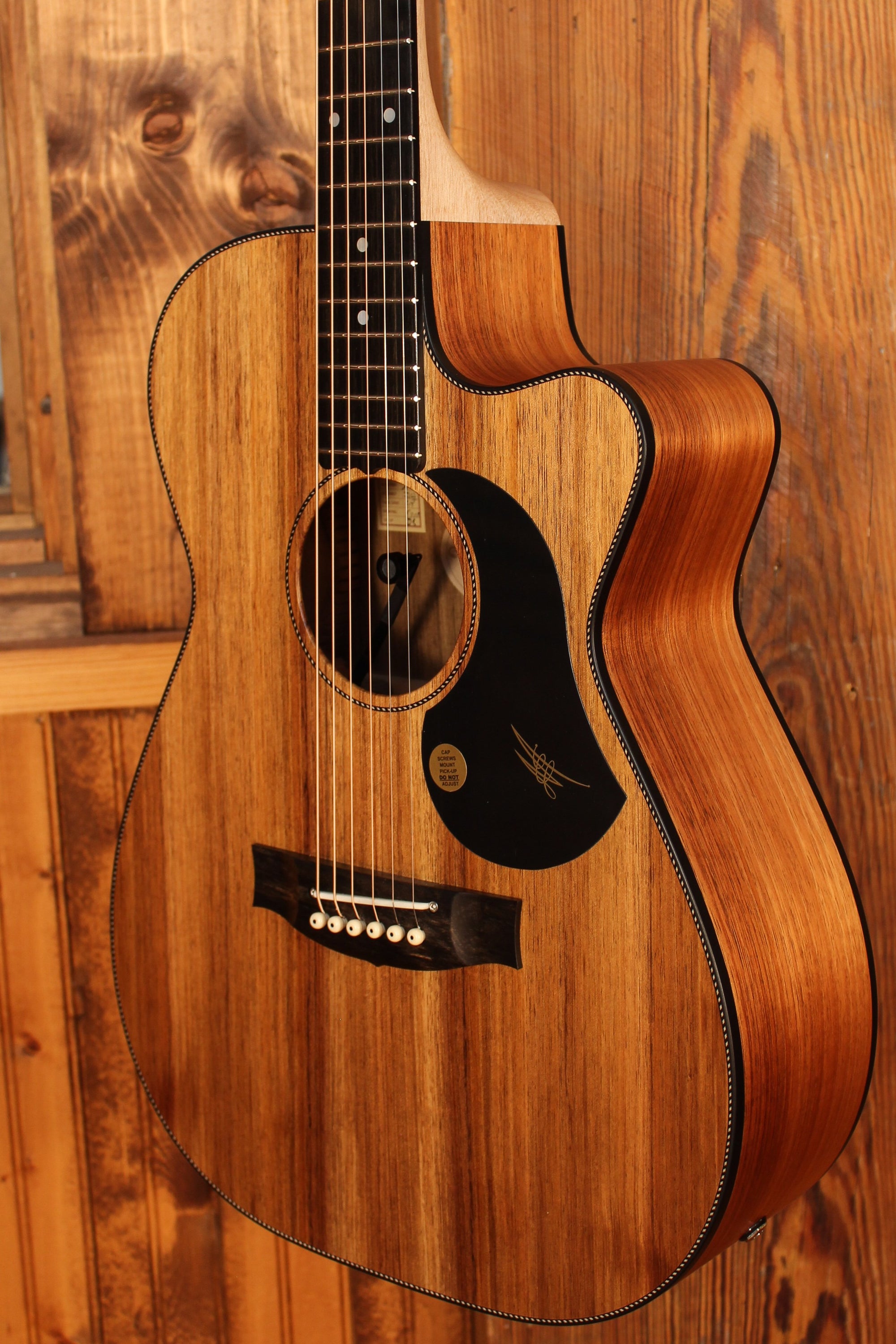 Maton EBW808C Guitar Blackwood - Artisan Guitars