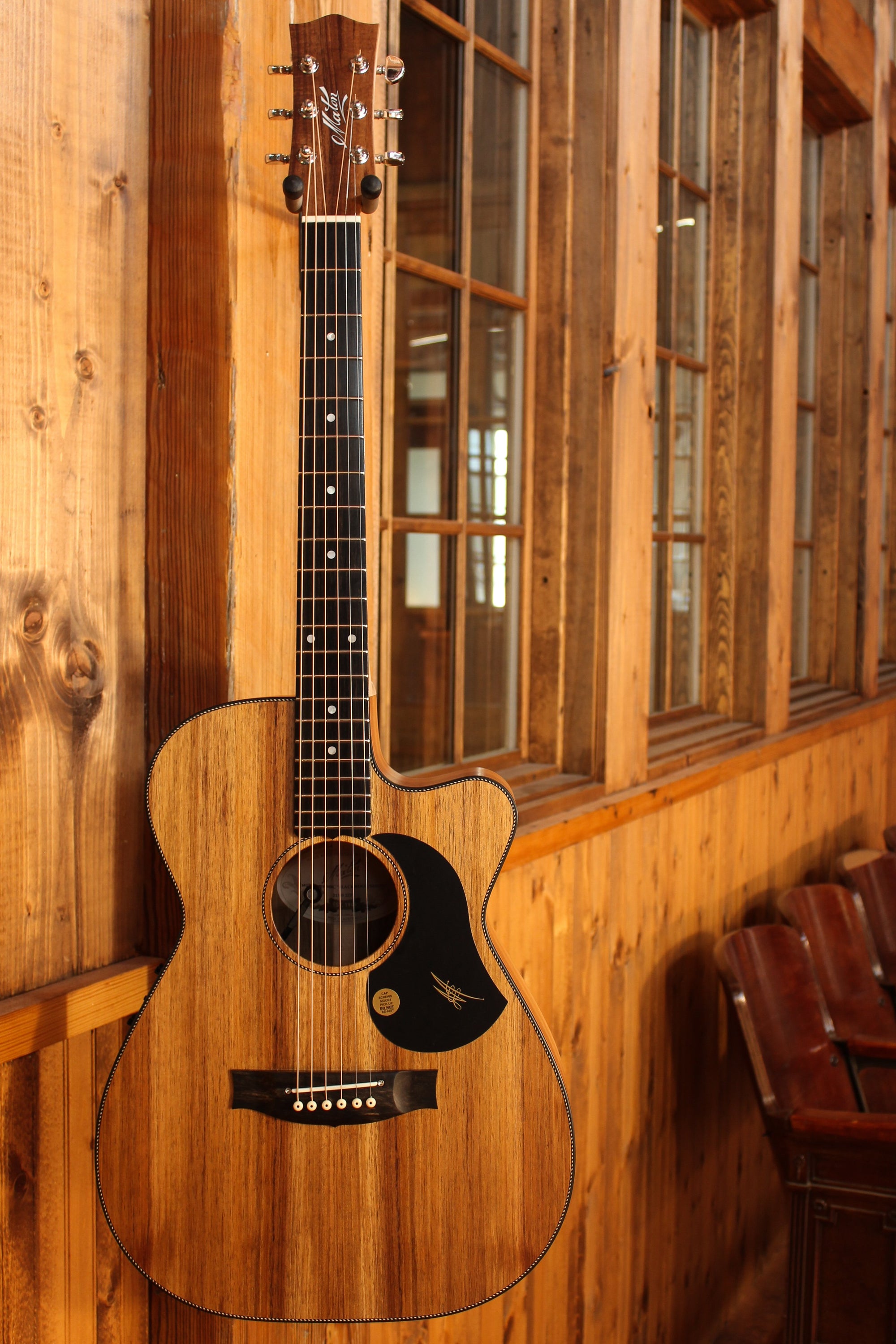 Maton EBW808C Guitar Blackwood - Artisan Guitars