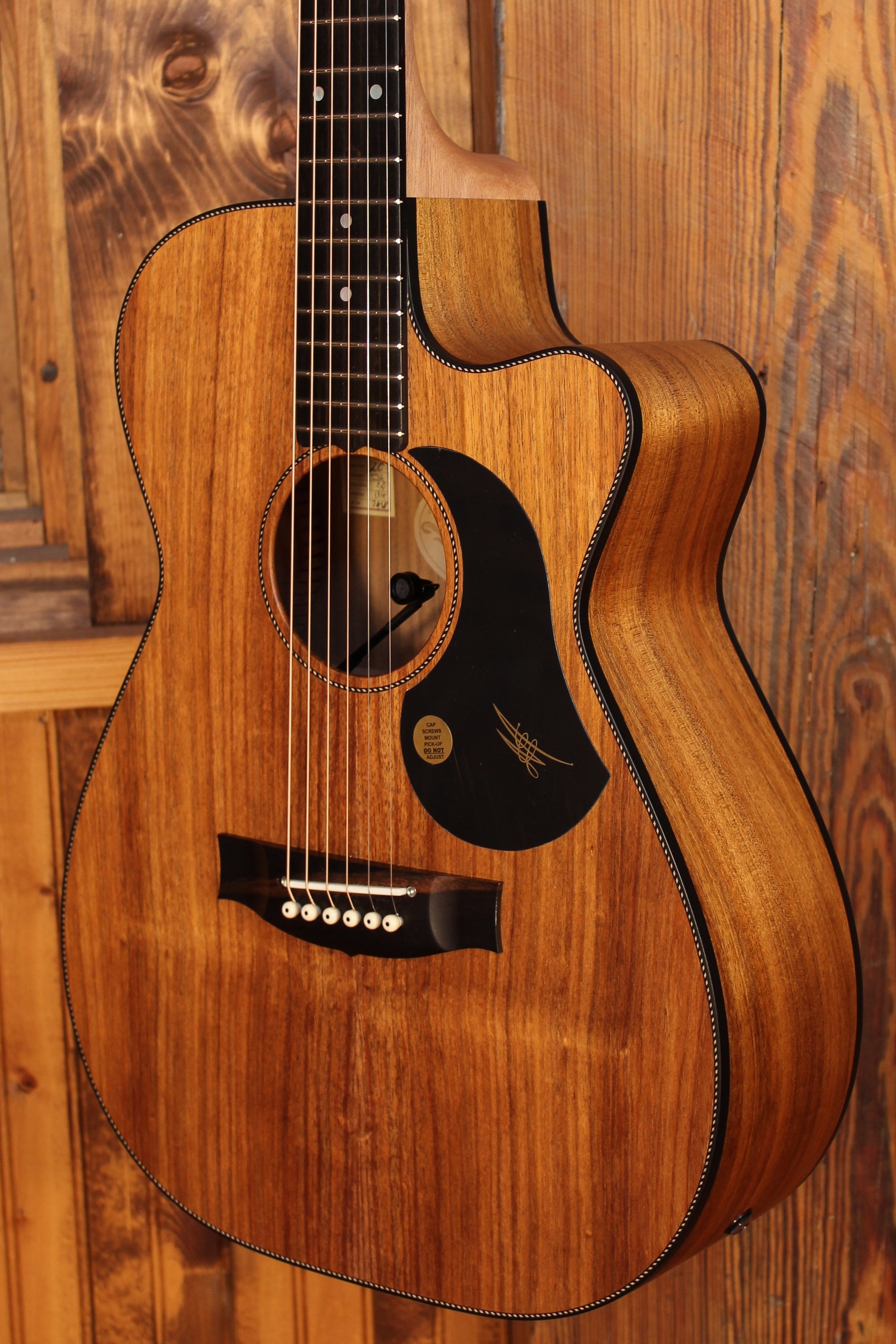 Maton EBW808C Guitar w/ Blackwood Top, Back & Sides w/ AP5 Pro Pickup System - Artisan Guitars