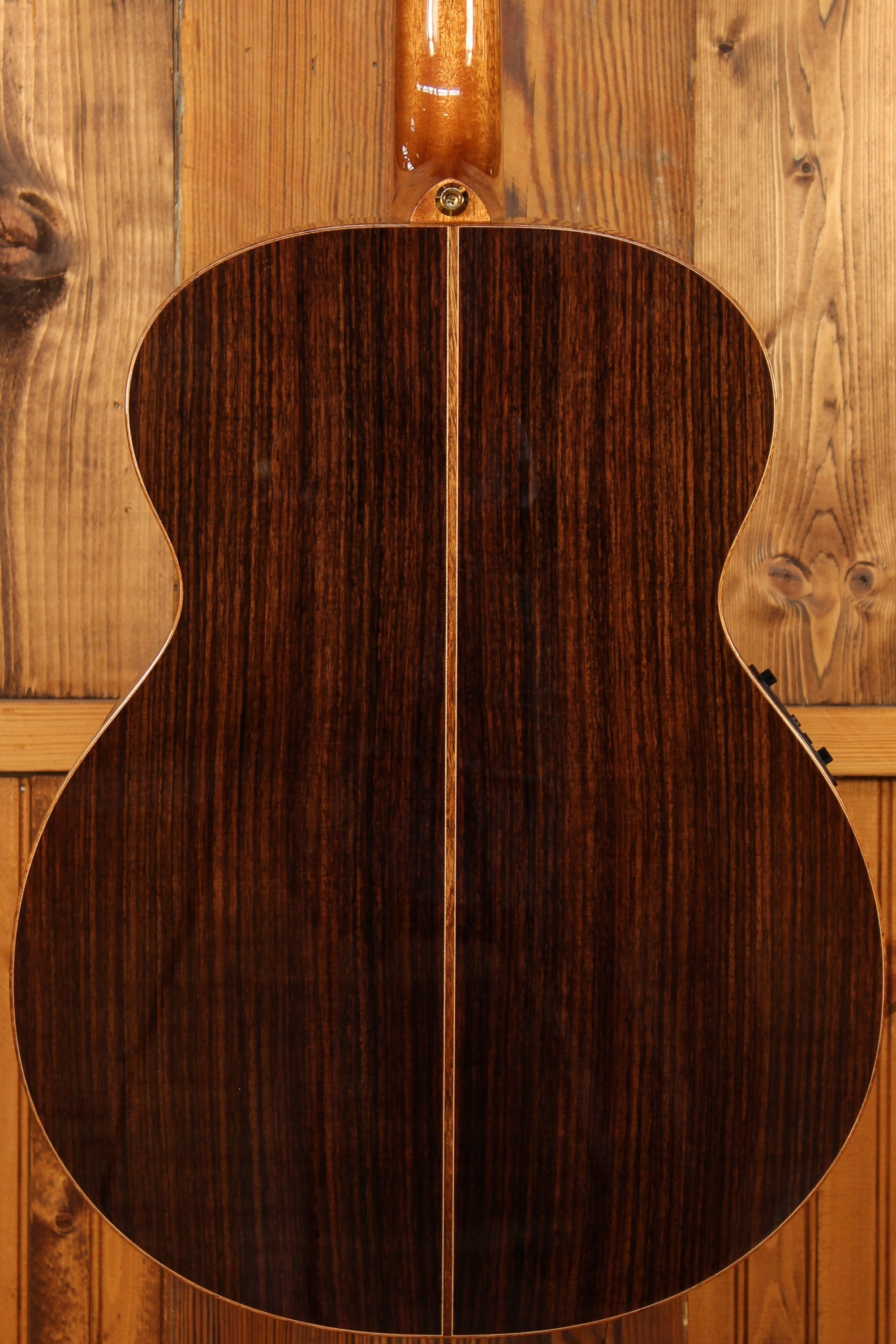 Maton EM100J Jumbo Messiah with Sitka and Indian Rosewood - Artisan Guitars